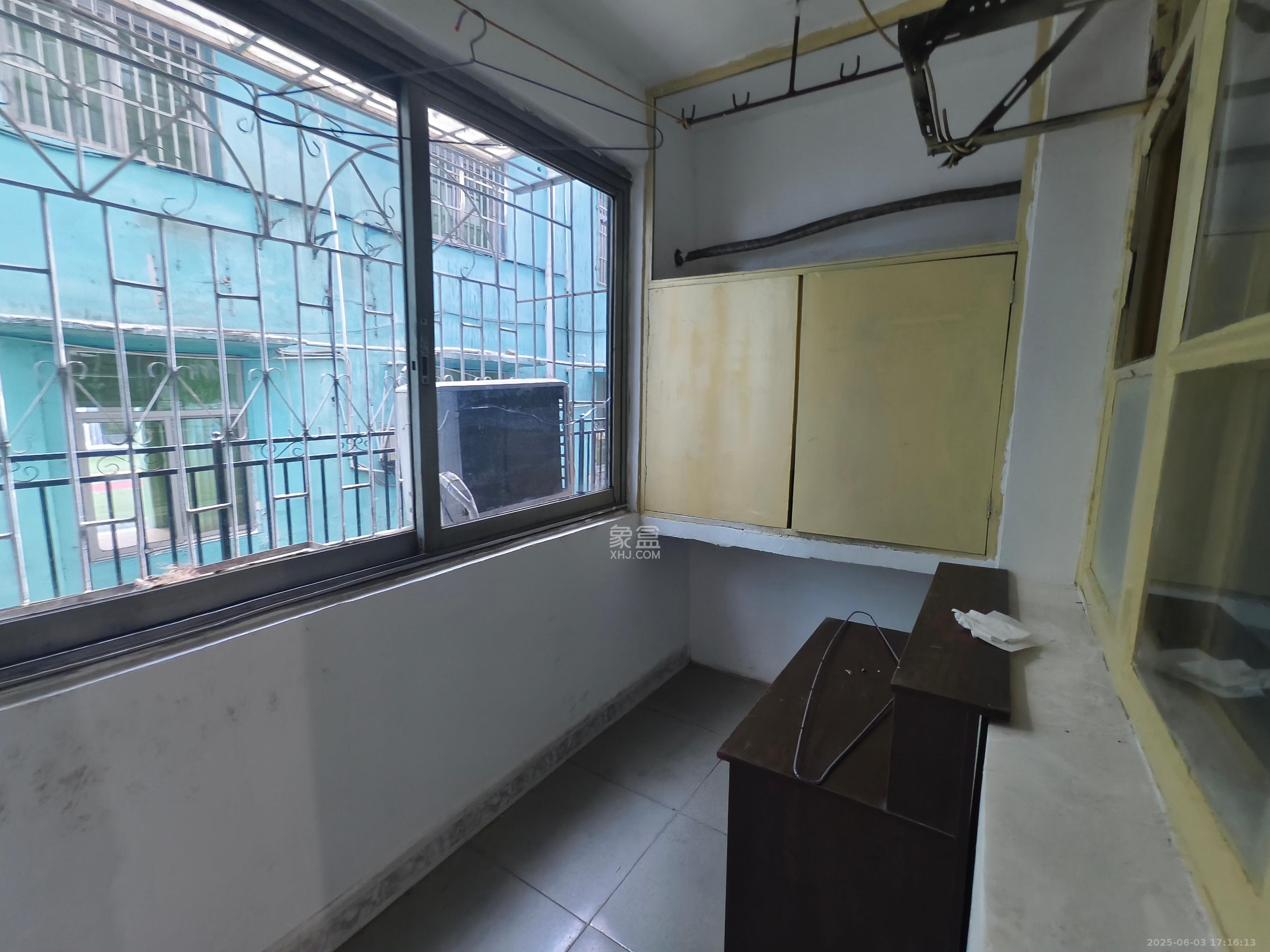 陈家湖小区  2室2厅1卫   1800.00元/月室内图