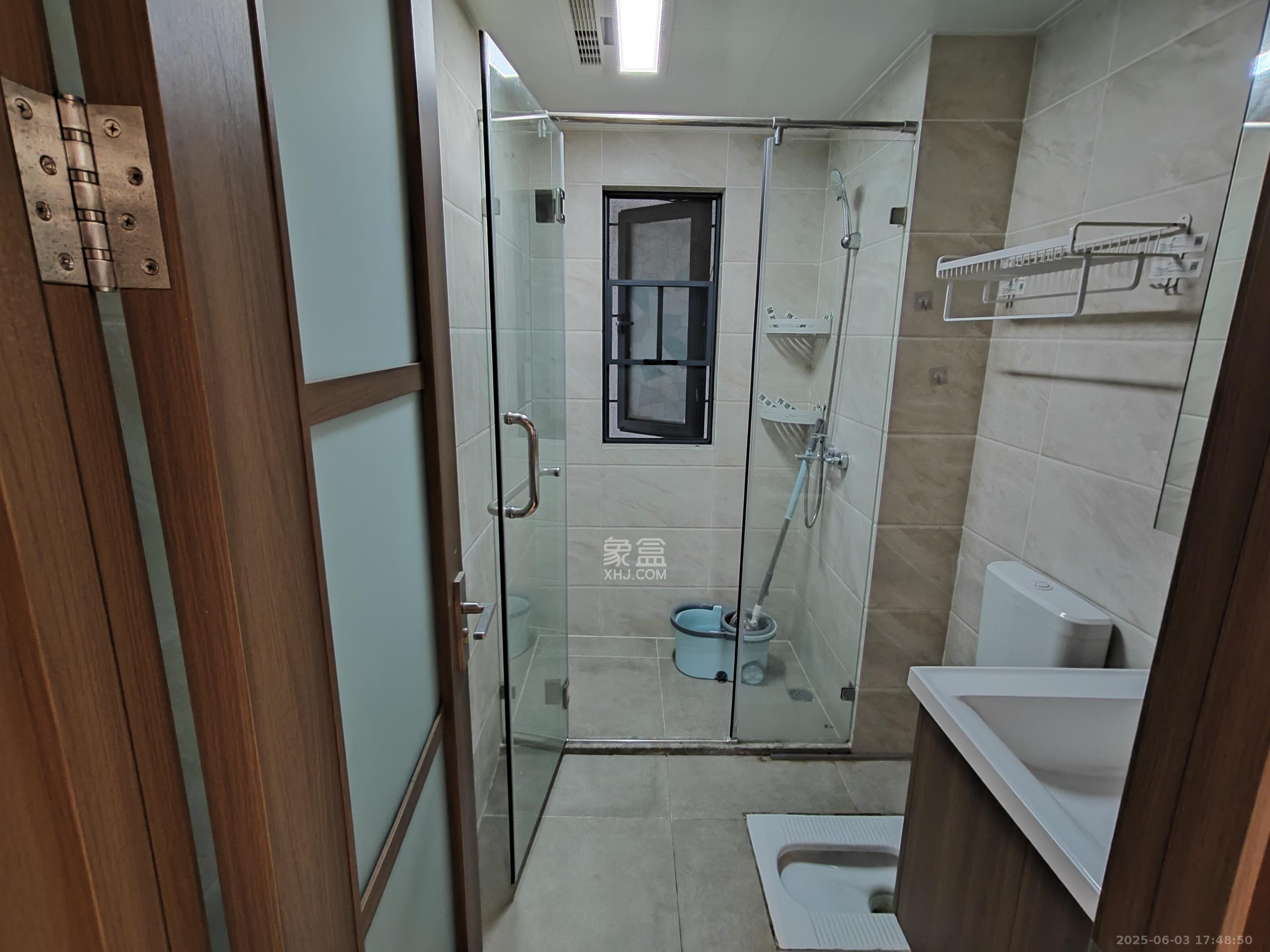 保利恒伟时光印象  4室2厅2卫   2700.00元/月室内图