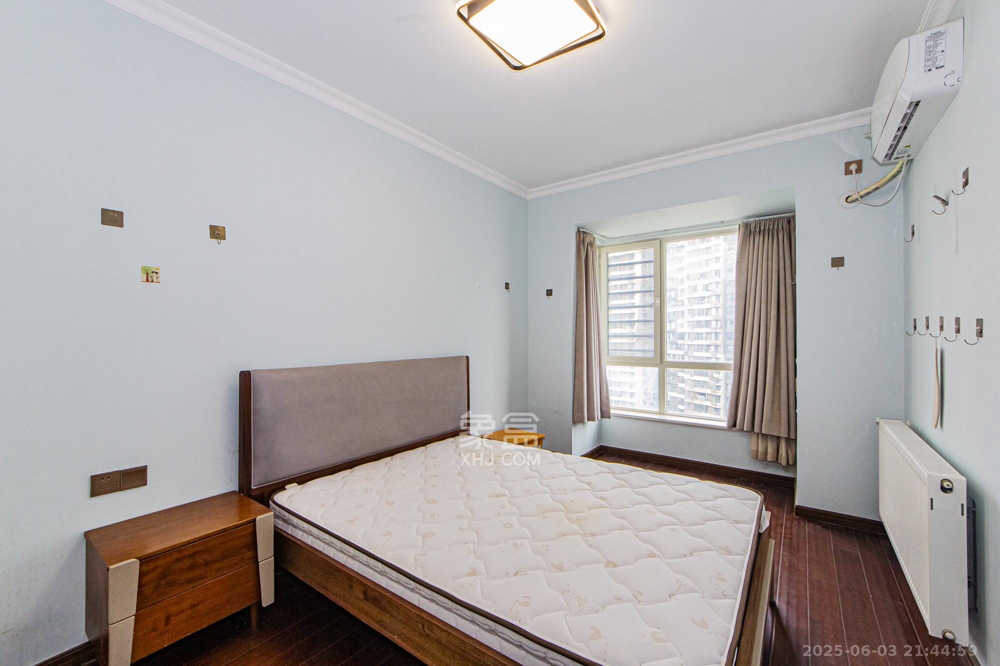 北辰三角洲D3区 4室2厅2卫 199.0万 北辰三角洲D3区 4室2厅2卫 199.0万卧室