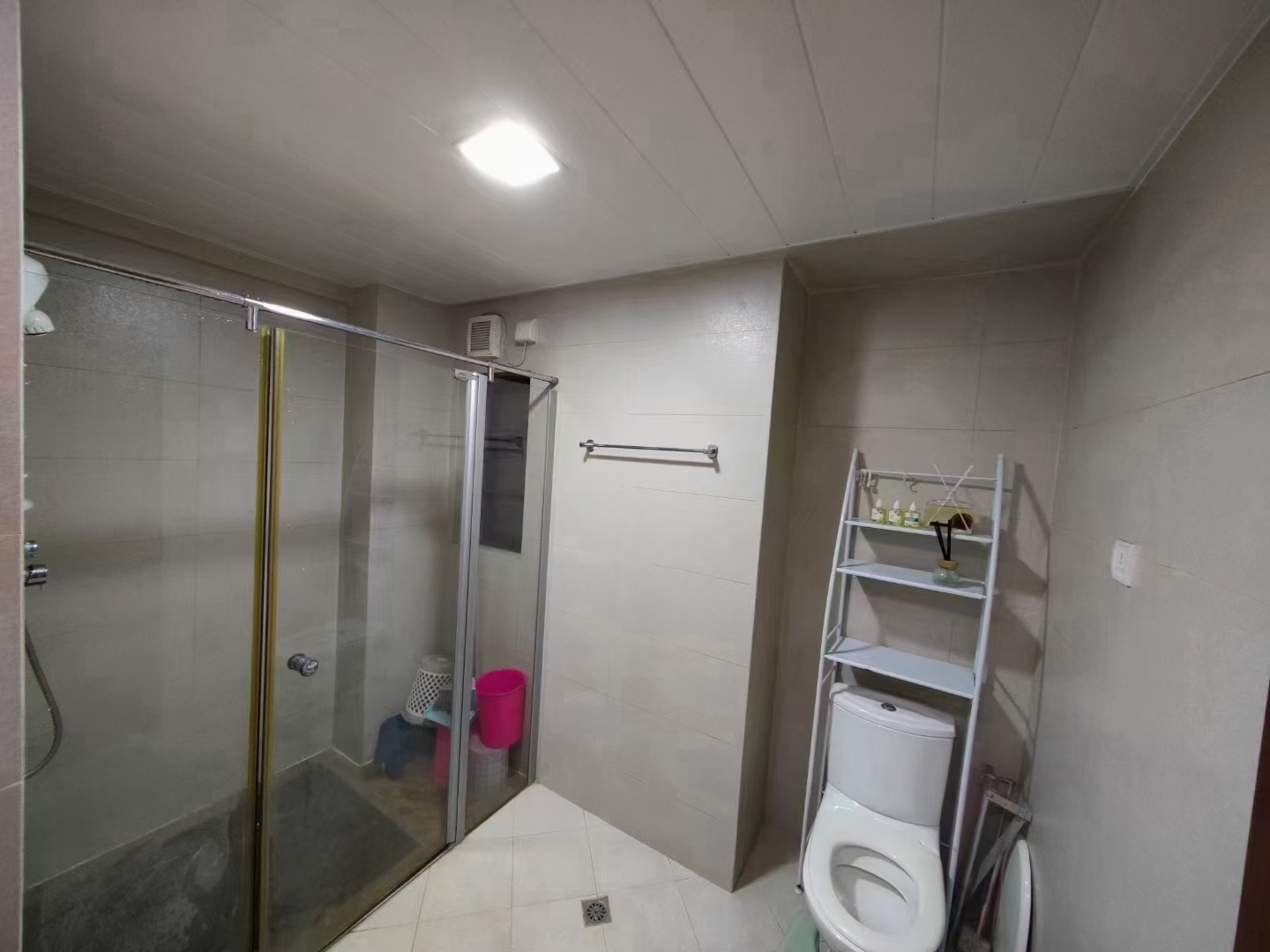 万科浪琴湾 1室1厅1卫 100.0万 万科浪琴湾 1室1厅1卫 100.0万客厅