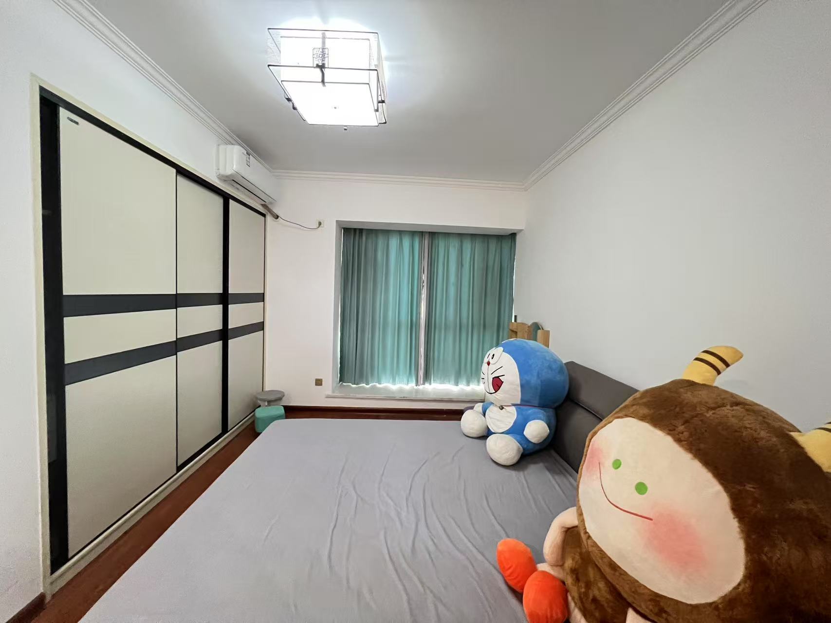 中泰峰境  3室0厅0卫   2400.00元/月室内图