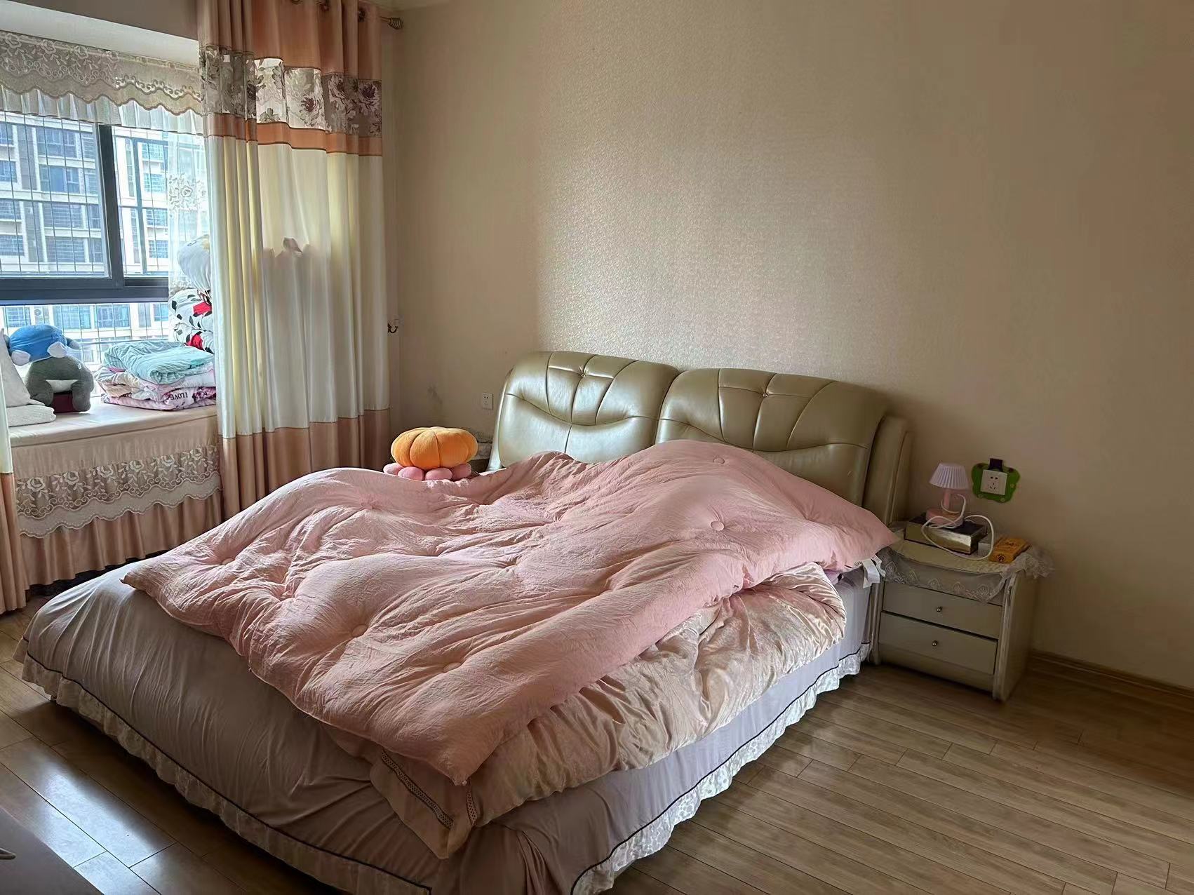 衡阳碧桂园  4室0厅0卫   2000.00元/月户型图