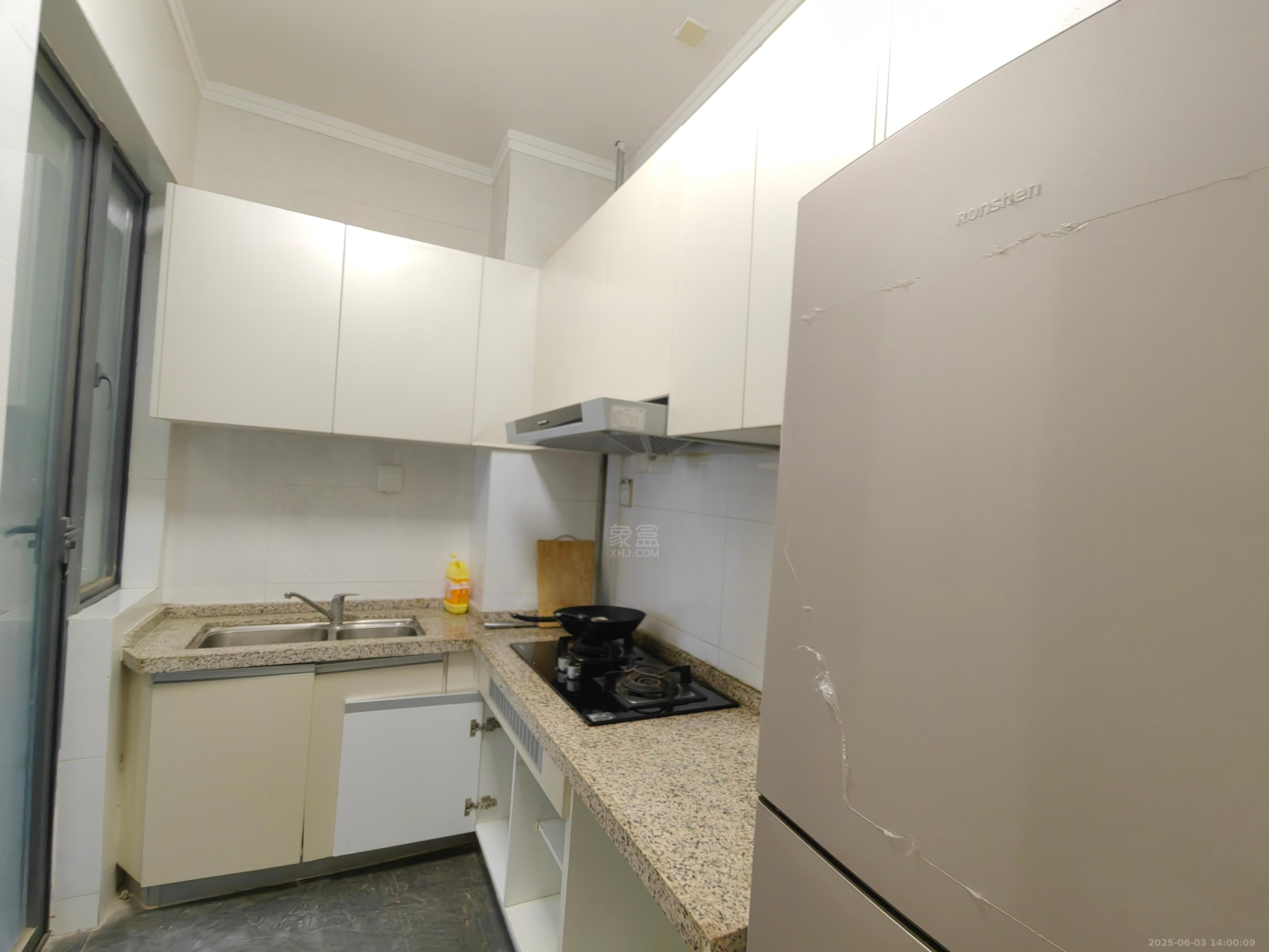 碧桂园 3室2厅1卫 1700.0元/月 碧桂园 3室2厅1卫 1700.0元/月室内图