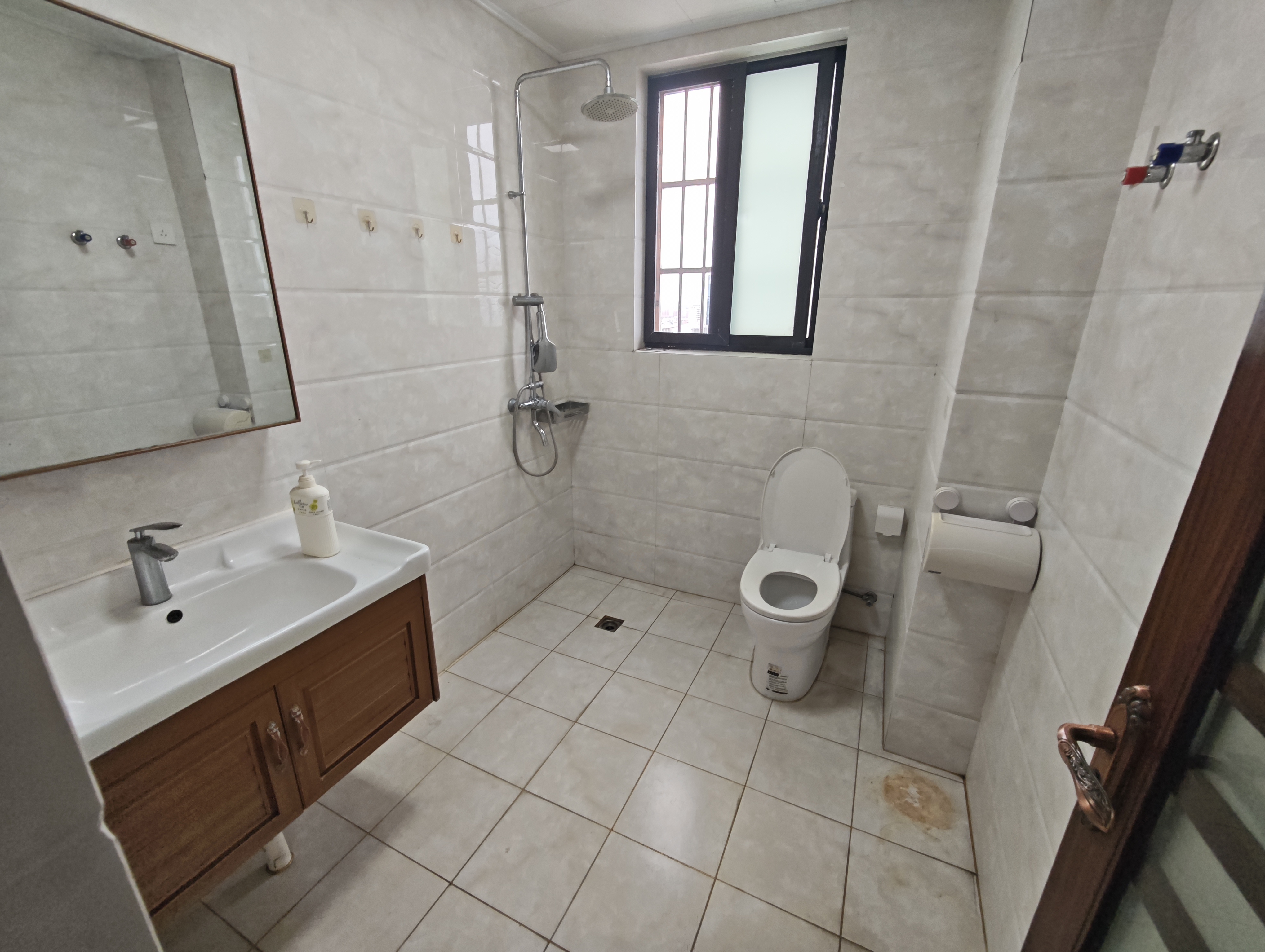 海悦东方  3室2厅2卫    151.3万 海悦东方  3室2厅2卫    151.3万客厅