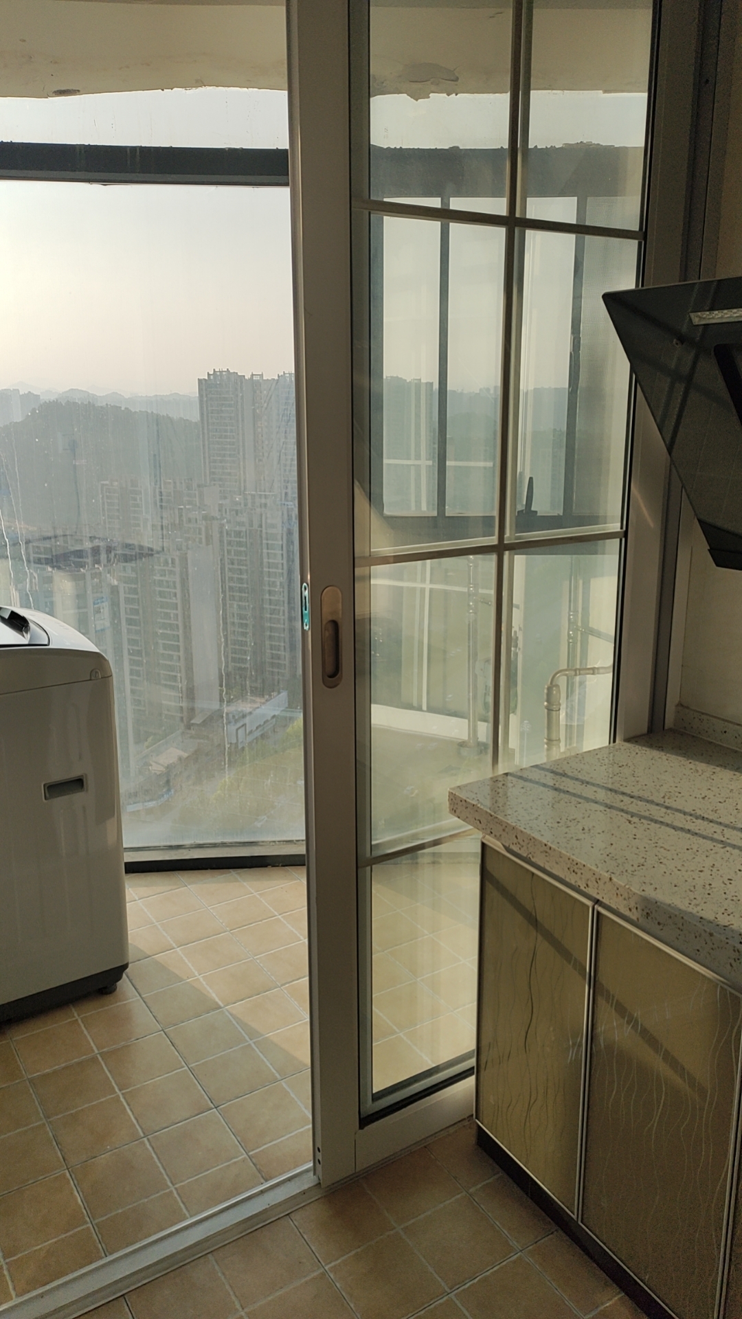 百弘学府城 1室1厅1卫 1200.0元/月 百弘学府城 1室1厅1卫 1200.0元/月室内图