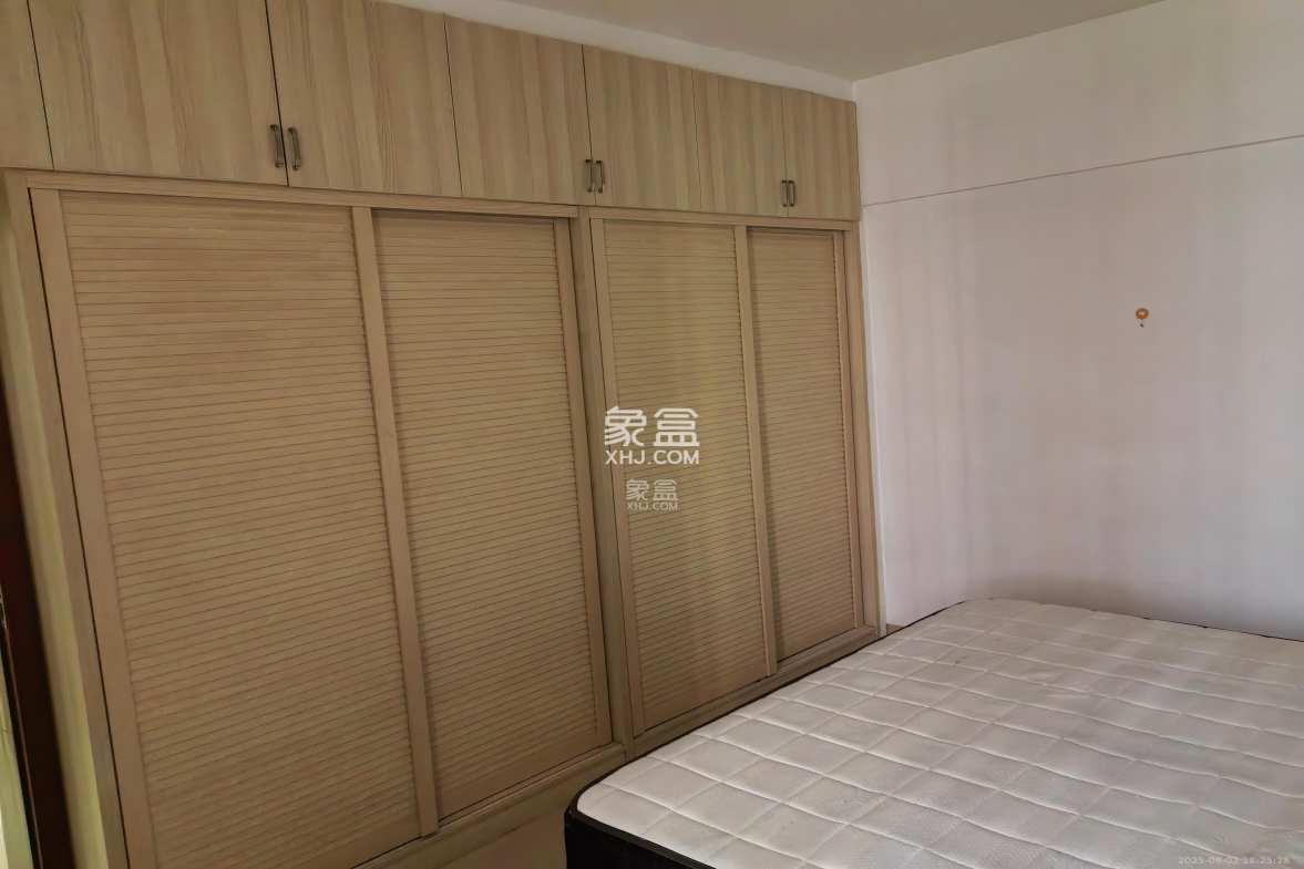 天凯东苑  2室2厅1卫    2000.0元/月 天凯东苑  2室2厅1卫    2000.0元/月室内图