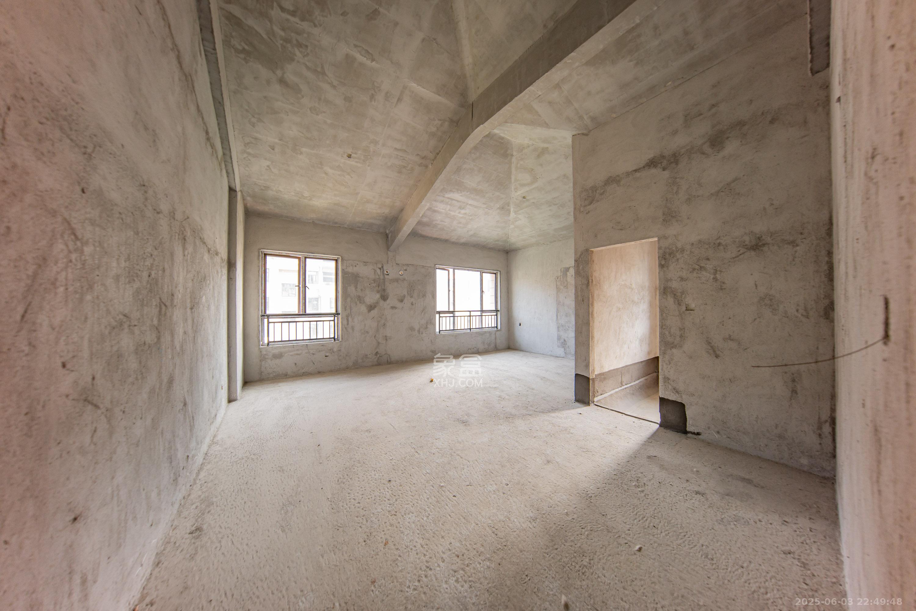 江山帝景雅墅(普罗旺斯)  7室2厅4卫    395.0万 江山帝景雅墅(普罗旺斯)  7室2厅4卫    395.0万卧室