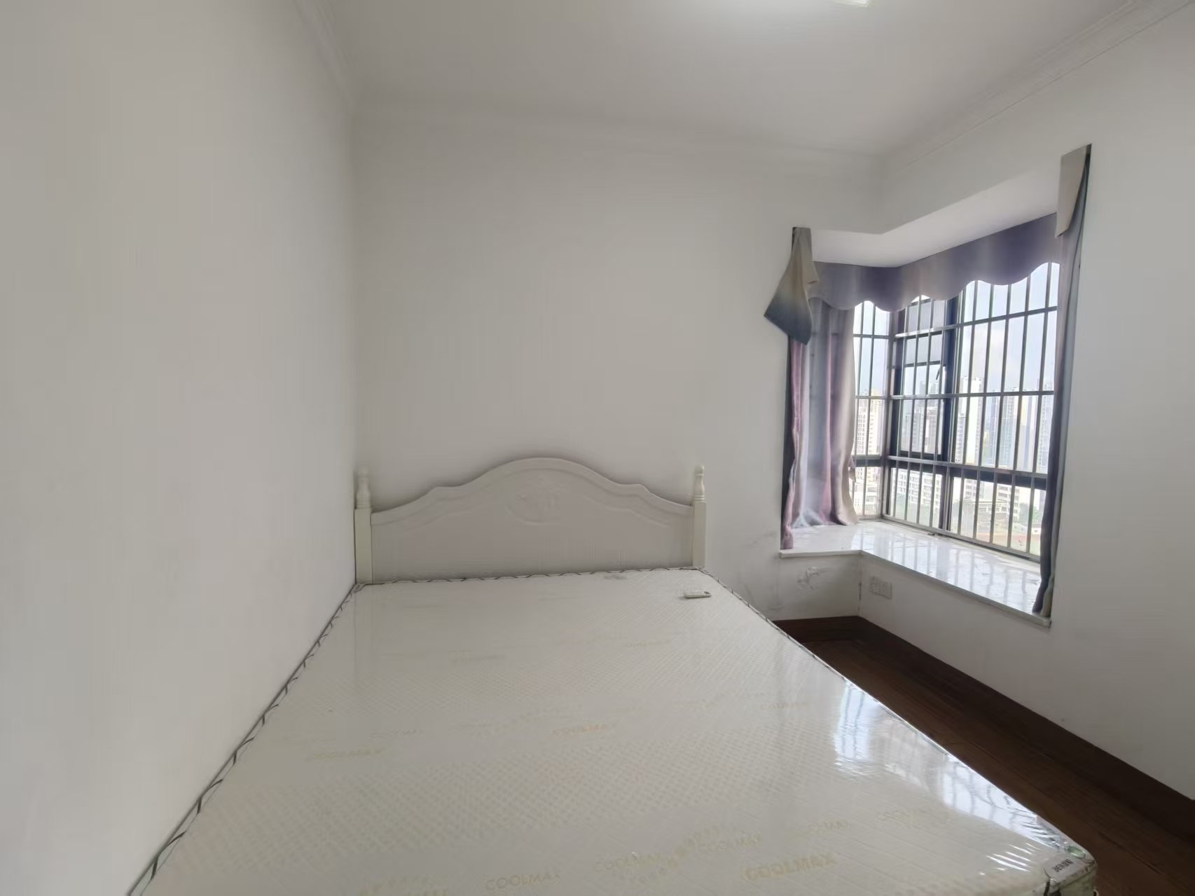 昌茂水木清华  2室2厅1卫    2300.0元/月 昌茂水木清华  2室2厅1卫    2300.0元/月室内图