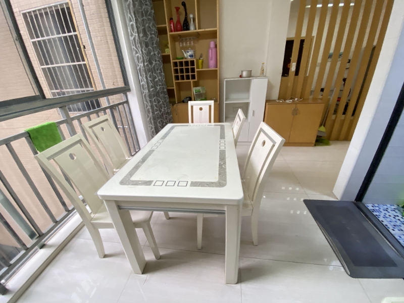 山水华庭  3室0厅0卫   2300.00元/月室内图