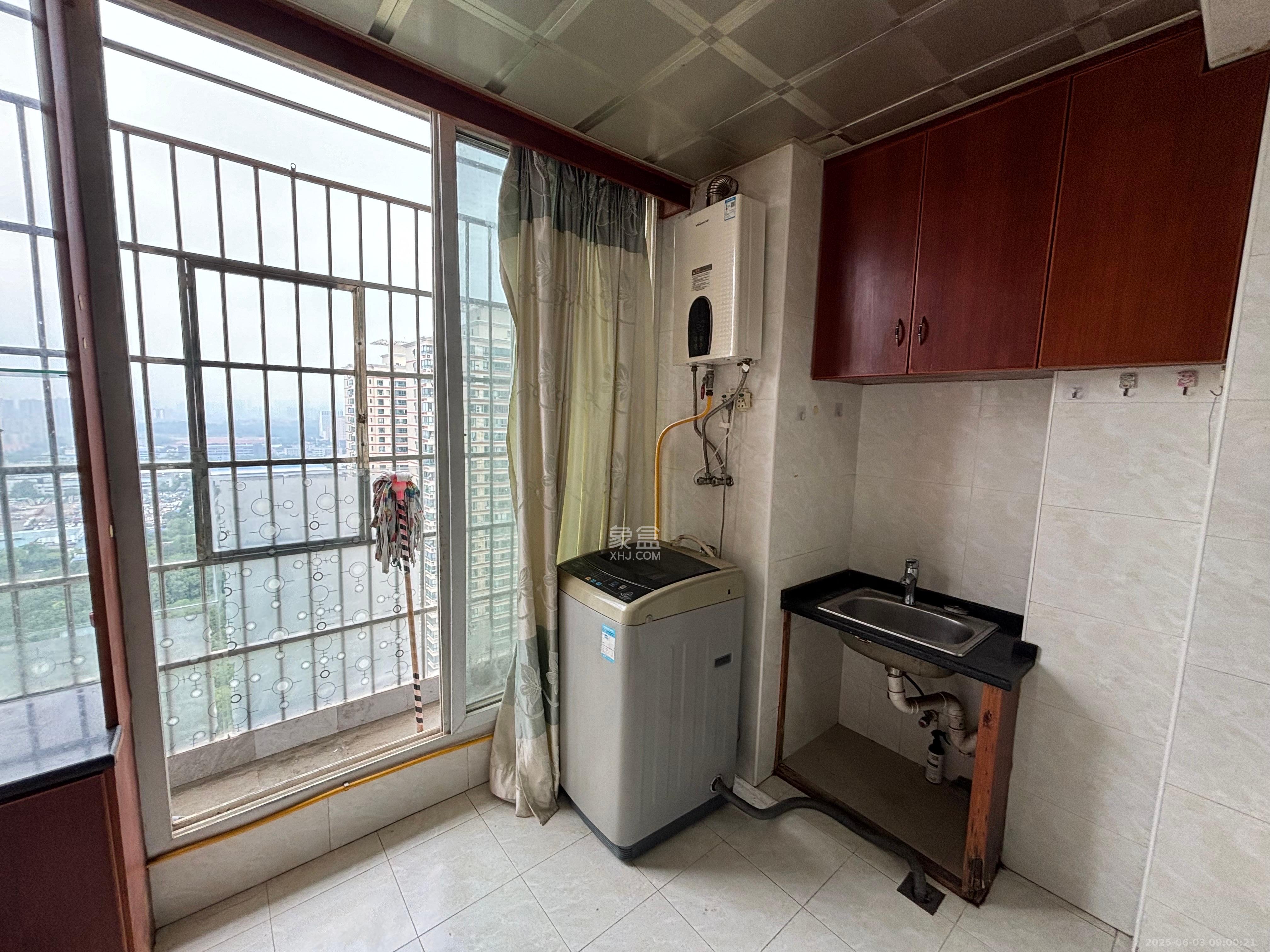 尚都花园城  1室1厅1卫    1100.0元/月室内图