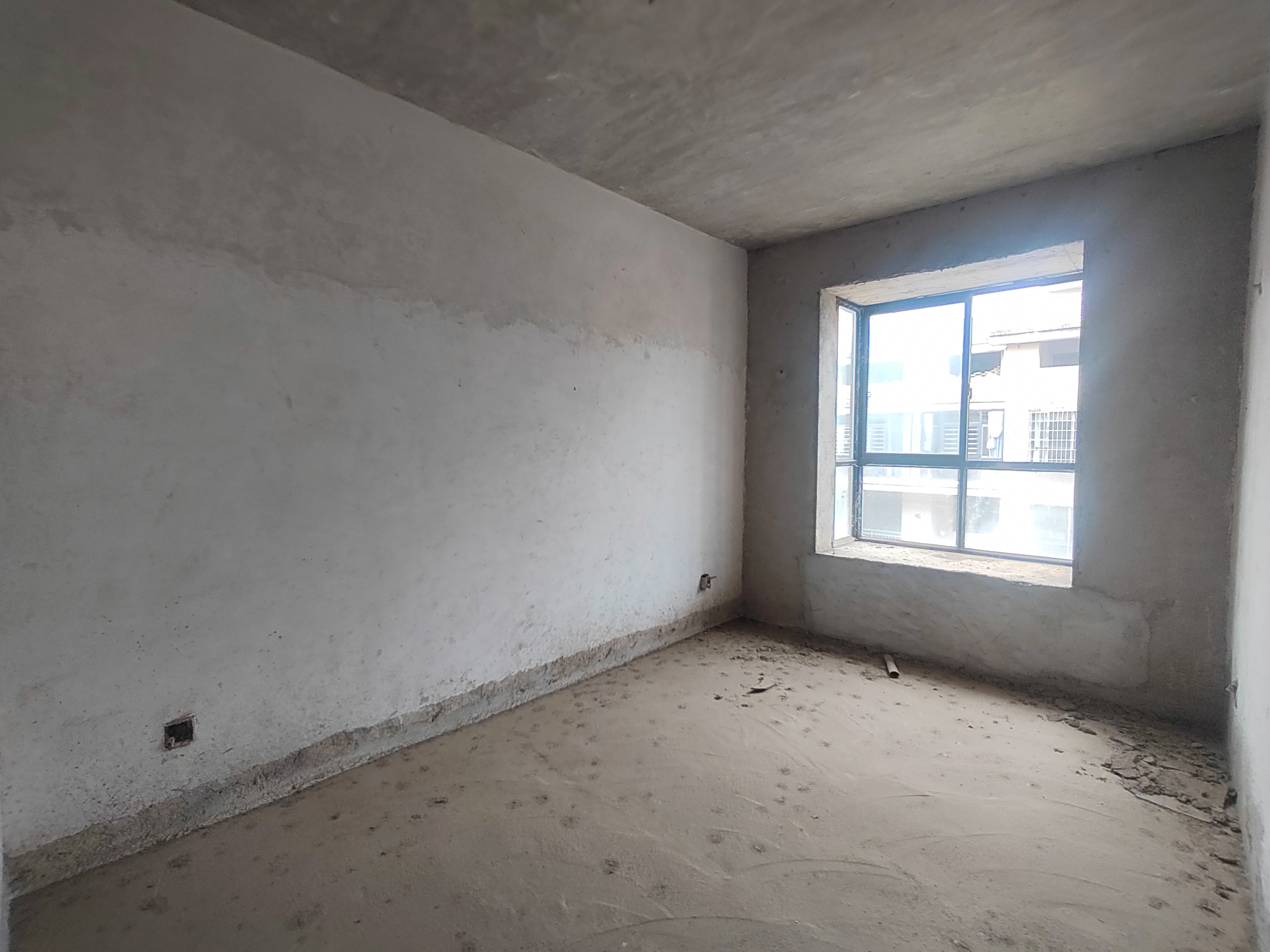 孙河九龙湾 6室2厅4卫 54.8万 孙河九龙湾 6室2厅4卫 54.8万客厅