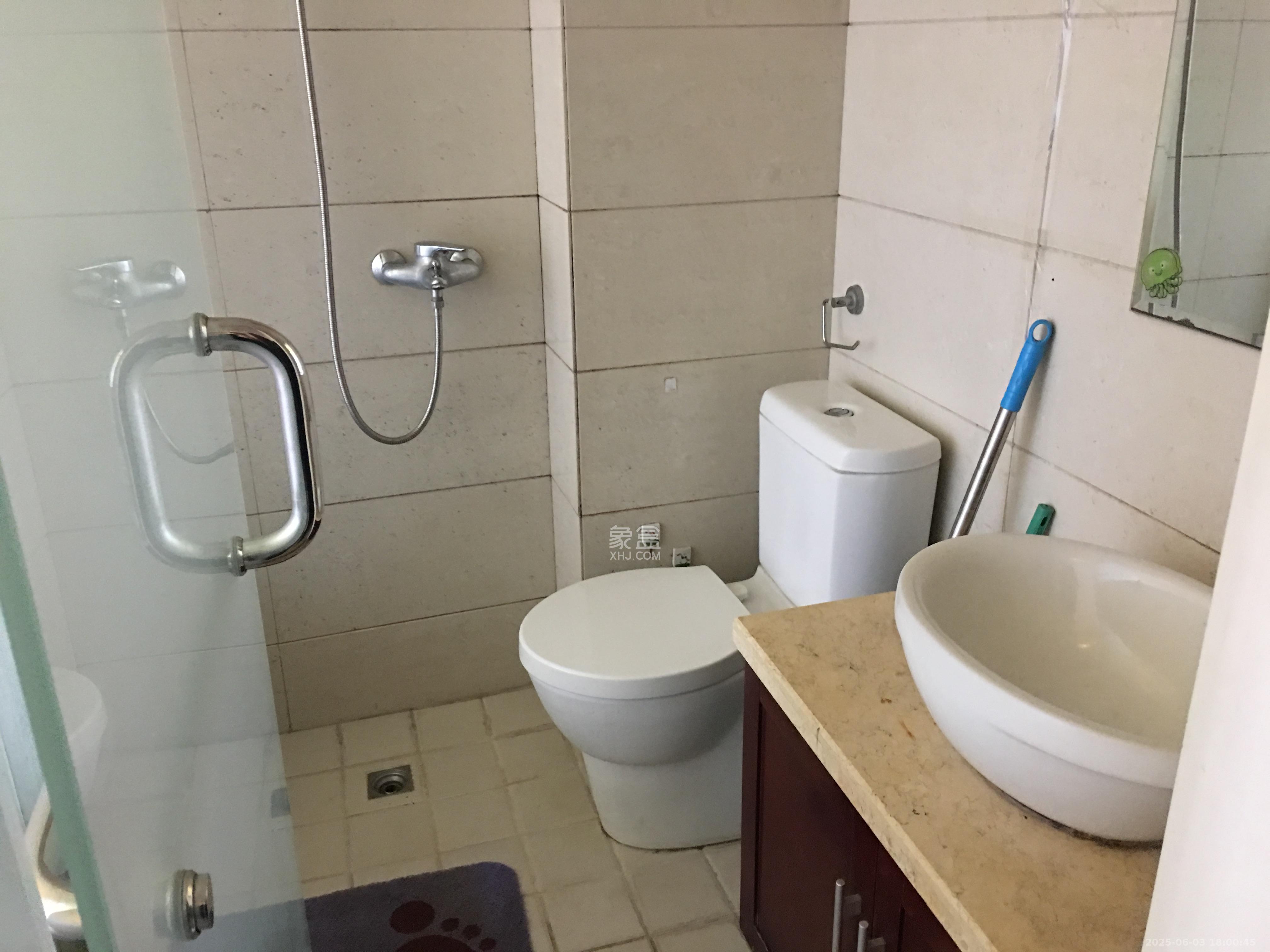 铂宫  1室1厅1卫   1800.00元/月室内图