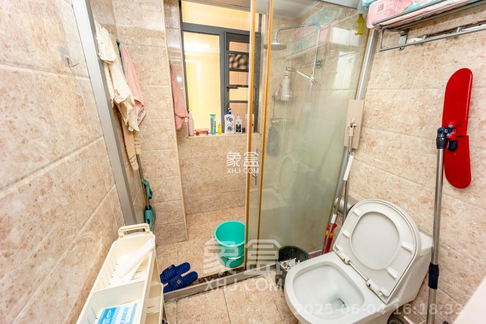 剑桥名门  2室2厅1卫   2400.00元/月室内图