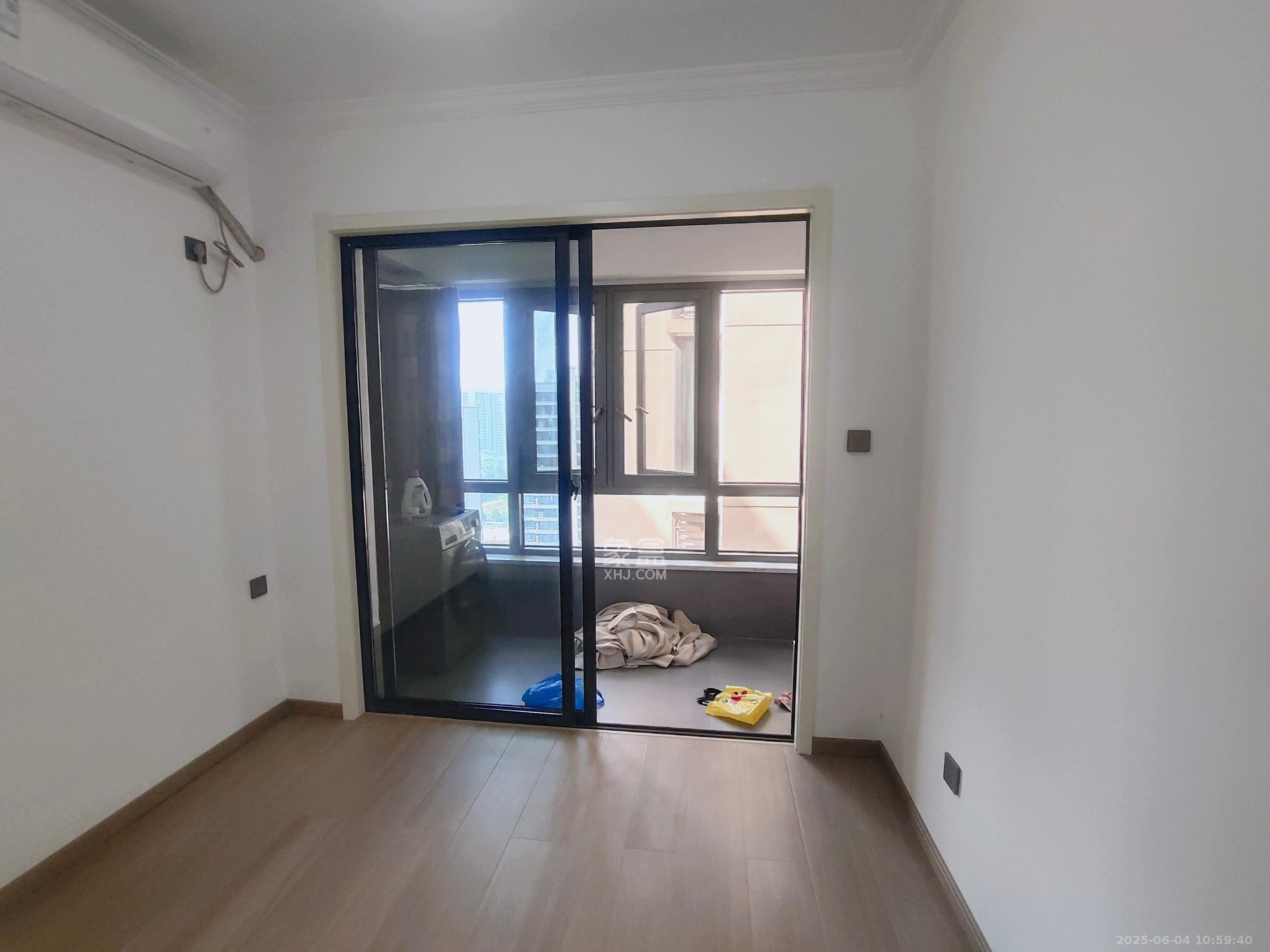 新新花园 3室2厅2卫 2800.0元/月 新新花园 3室2厅2卫 2800.0元/月室内图