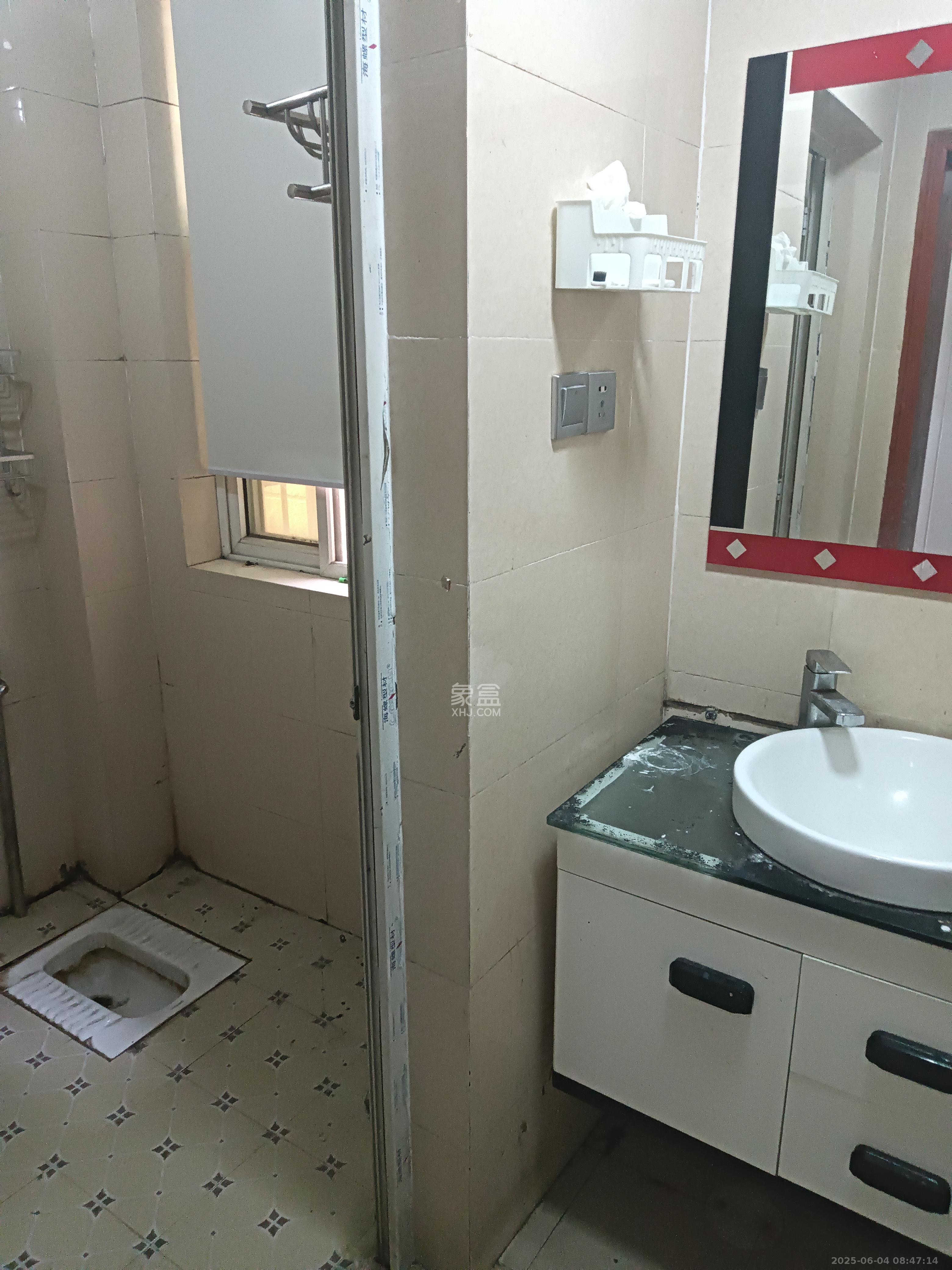 御景龙城  3室2厅2卫   1600.00元/月室内图