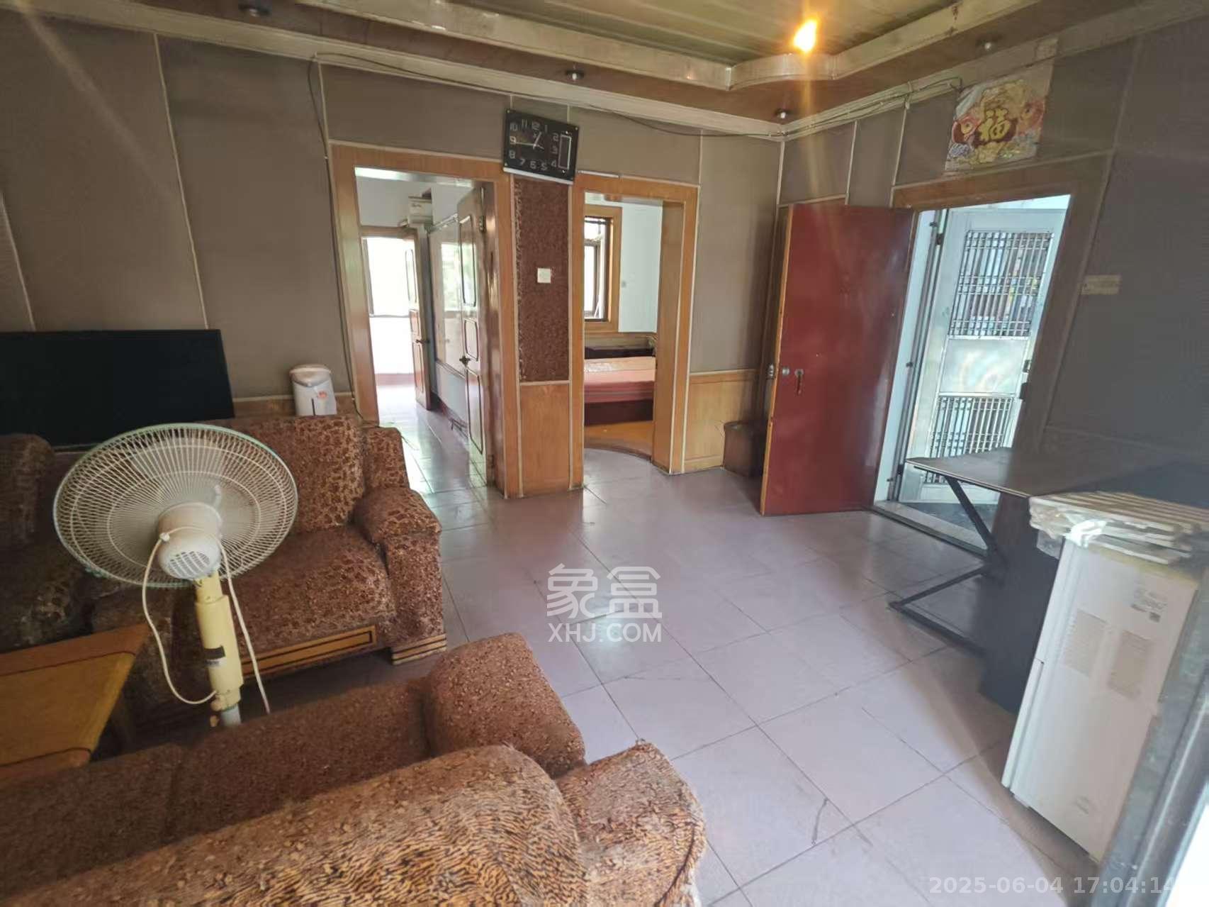 省水院宿舍 2室1厅1卫 1500.0元/月 省水院宿舍 2室1厅1卫 1500.0元/月室内图