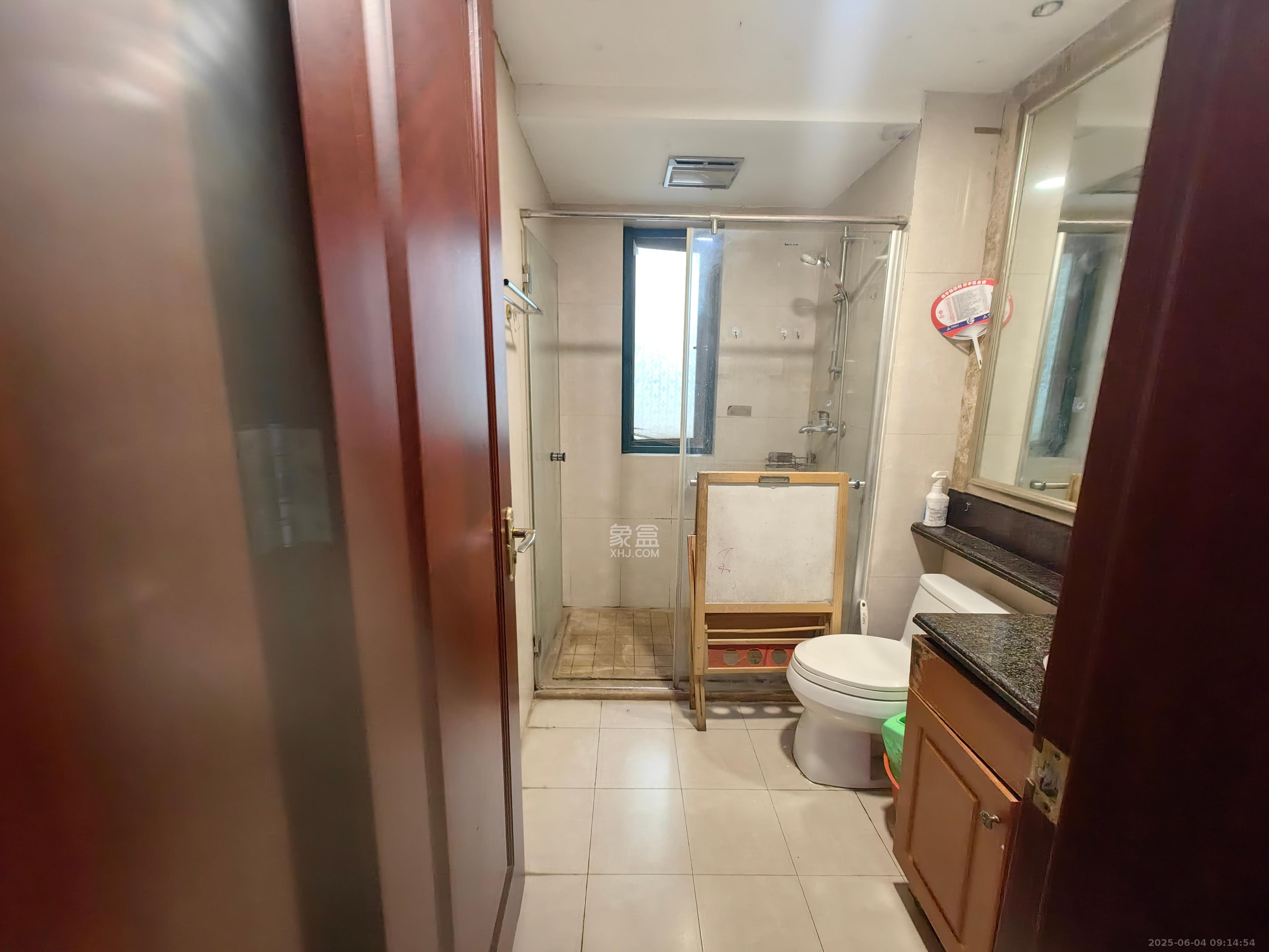 恒大名都 4室2厅2卫 2200.0元/月 恒大名都 4室2厅2卫 2200.0元/月室内图