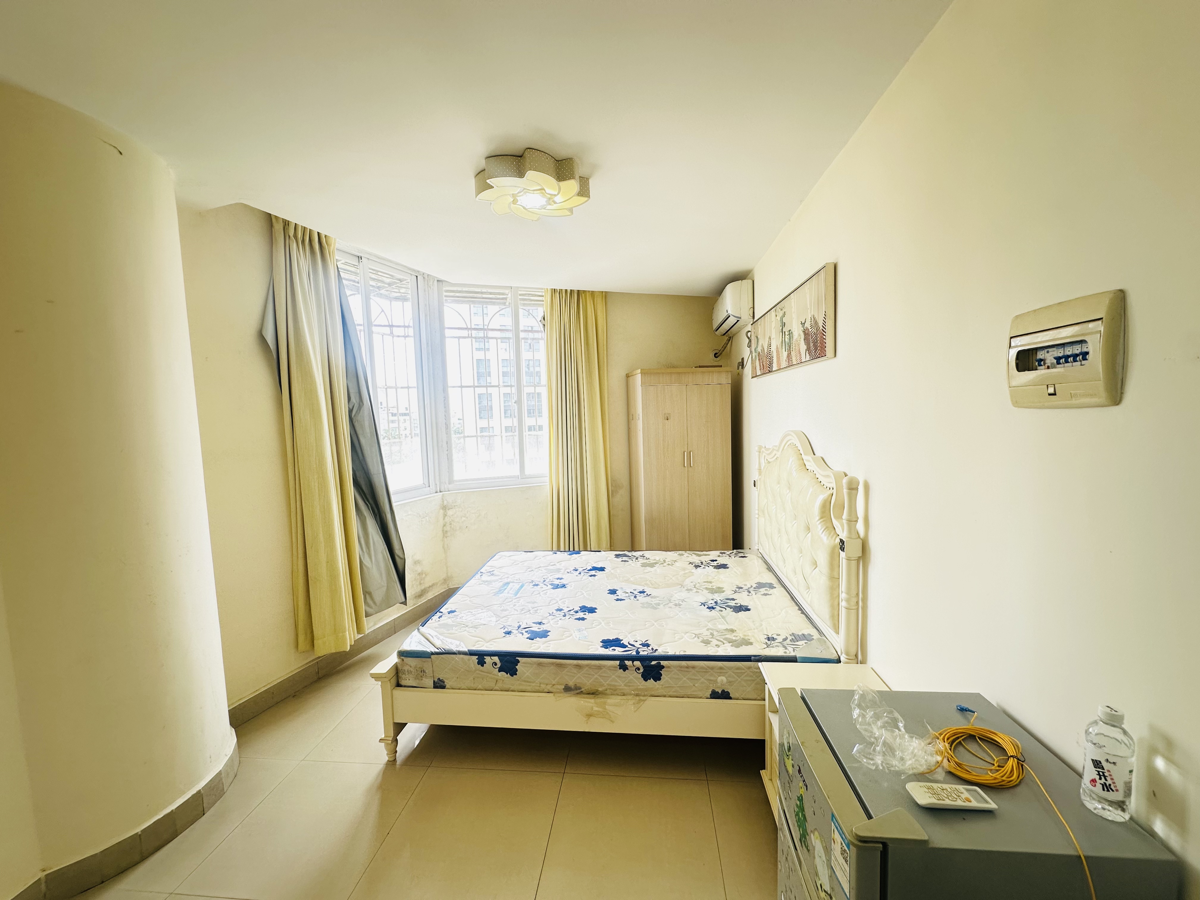 海岸尚城 1室0厅1卫 800.0元/月 海岸尚城 1室0厅1卫 800.0元/月室内图