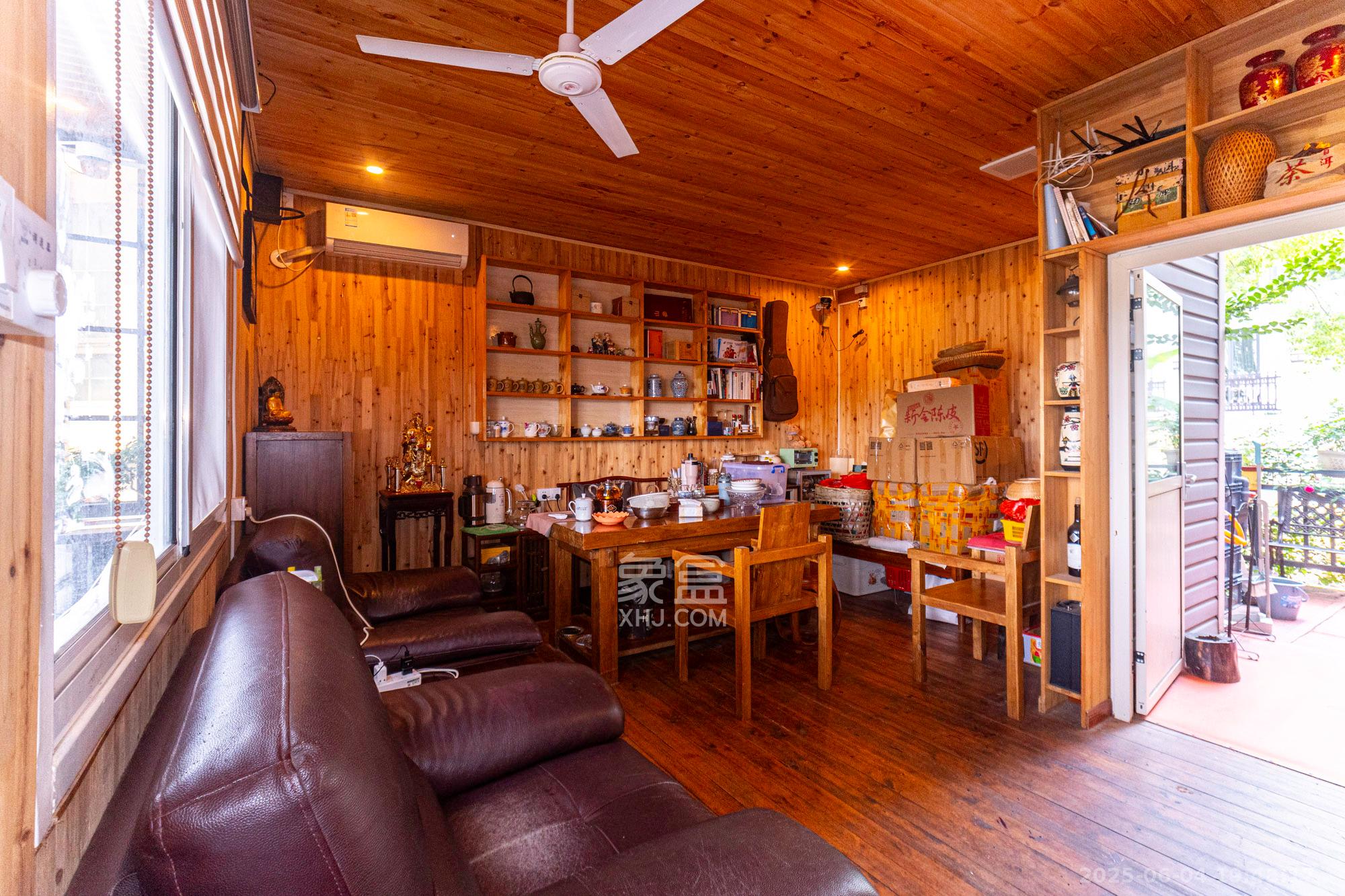 山水芙蓉国际新城  5室2厅2卫    688.0万 山水芙蓉国际新城  5室2厅2卫    688.0万其他