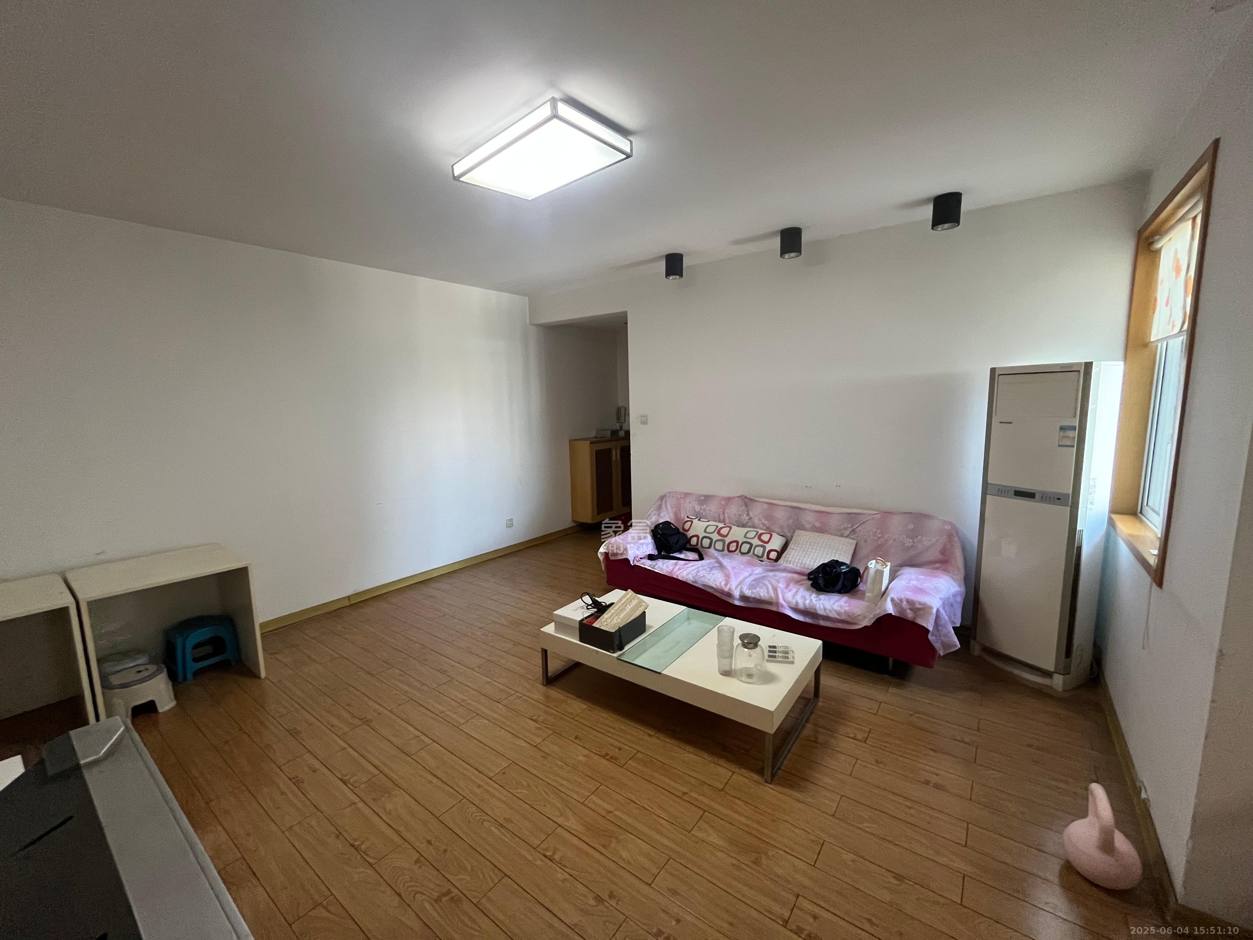 华韵07 2室2厅1卫 2000.0元/月 华韵07 2室2厅1卫 2000.0元/月室内图