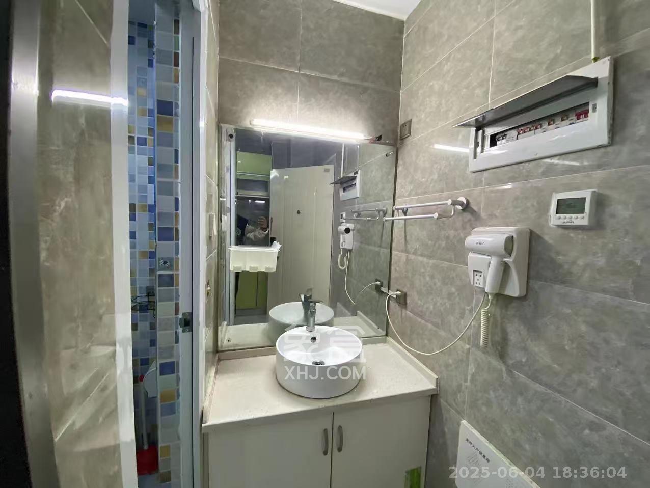 御溪国际 1室1厅1卫 1500.0元/月 御溪国际 1室1厅1卫 1500.0元/月室内图