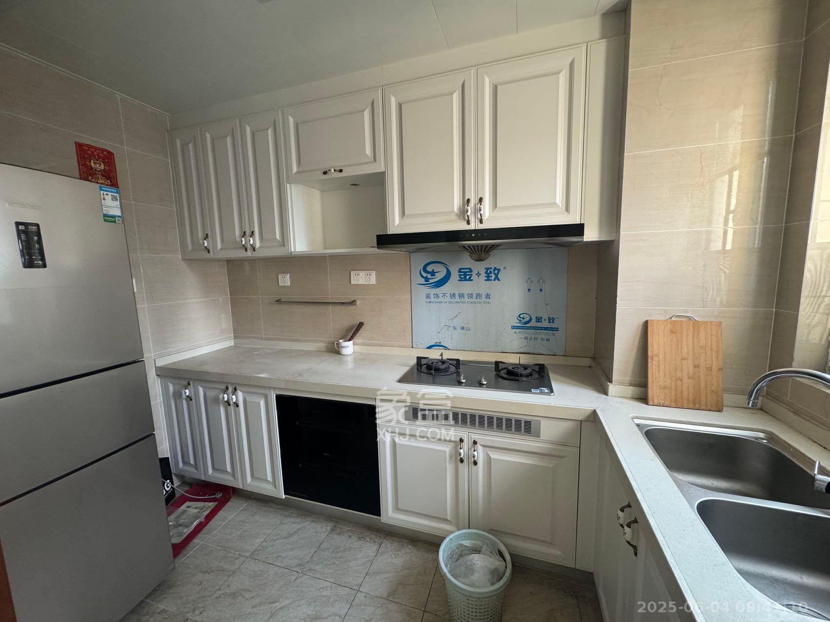 恒大书香门第  3室2厅2卫    2000.0元/月 恒大书香门第  3室2厅2卫    2000.0元/月室内图