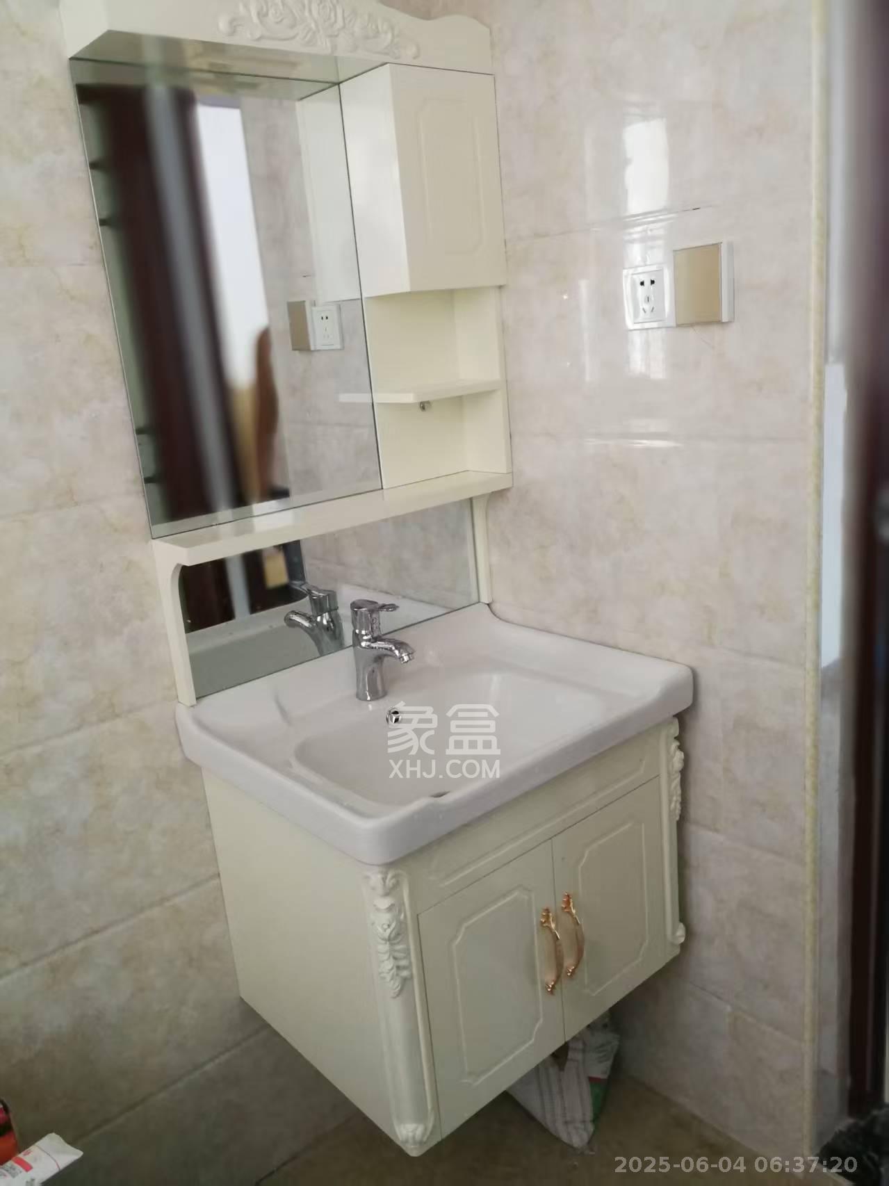 楚天世纪城西苑 3室2厅1卫 1800.0元/月 楚天世纪城西苑 3室2厅1卫 1800.0元/月室内图