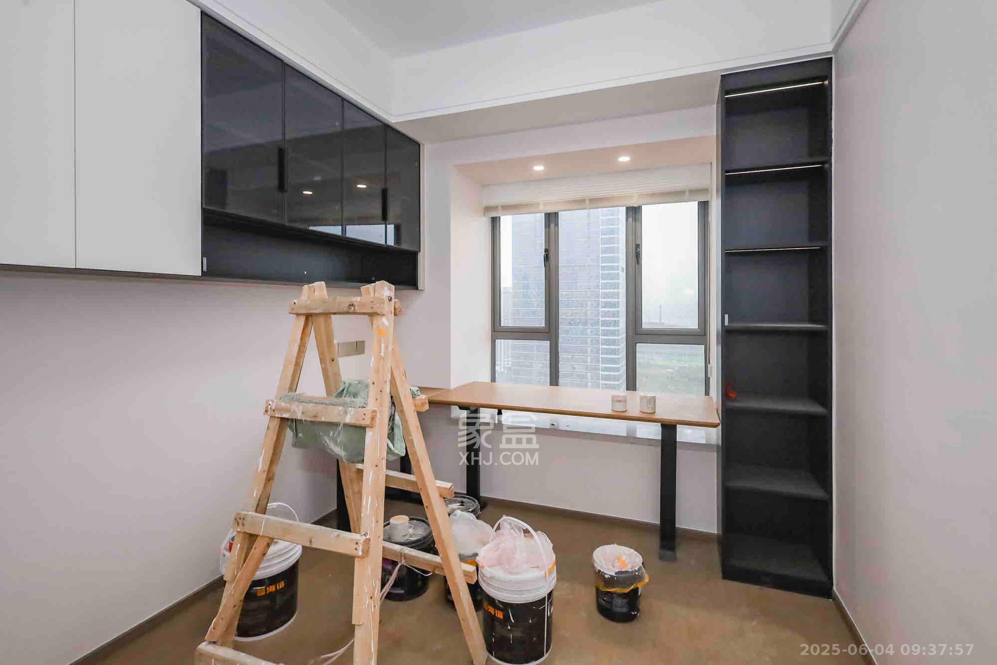 复地滨江金融中心  4室2厅1卫    7000.0元/月 复地滨江金融中心  4室2厅1卫    7000.0元/月室内图