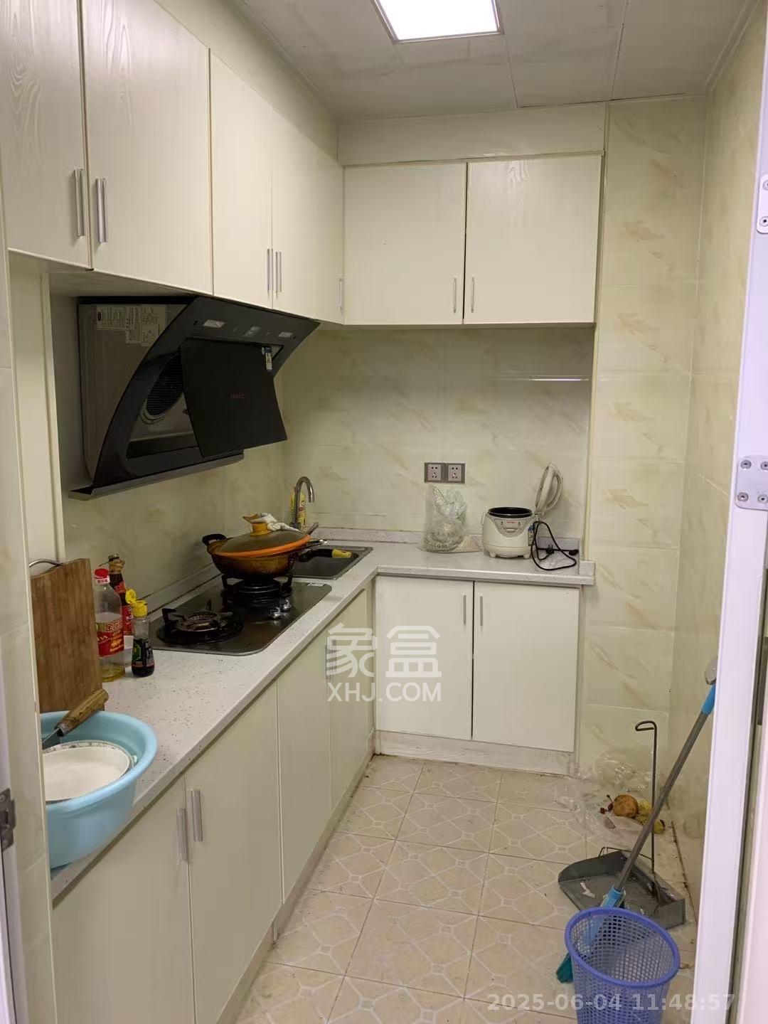 才子嘉都 3室2厅1卫 2200.0元/月 才子嘉都 3室2厅1卫 2200.0元/月室内图