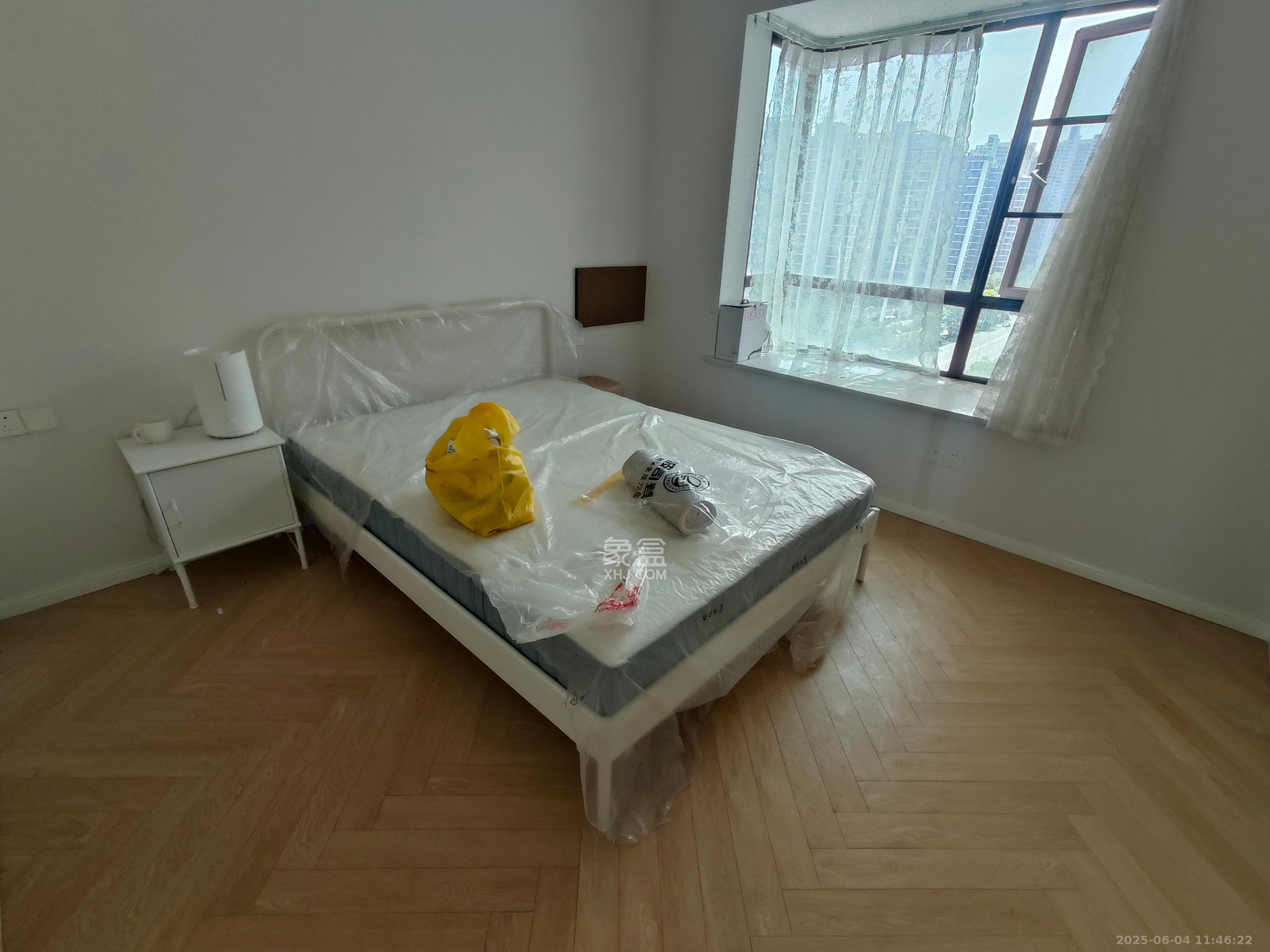 艺源颂雅小区（719街区）  3室2厅1卫   2200.00元/月室内图