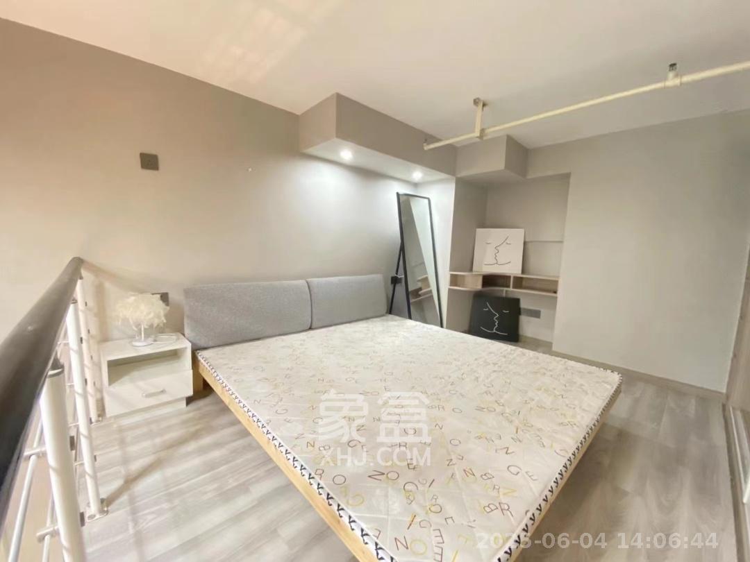 东盈商业广场（华泉城市广场）  1室0厅0卫   2200.00元/月室内图