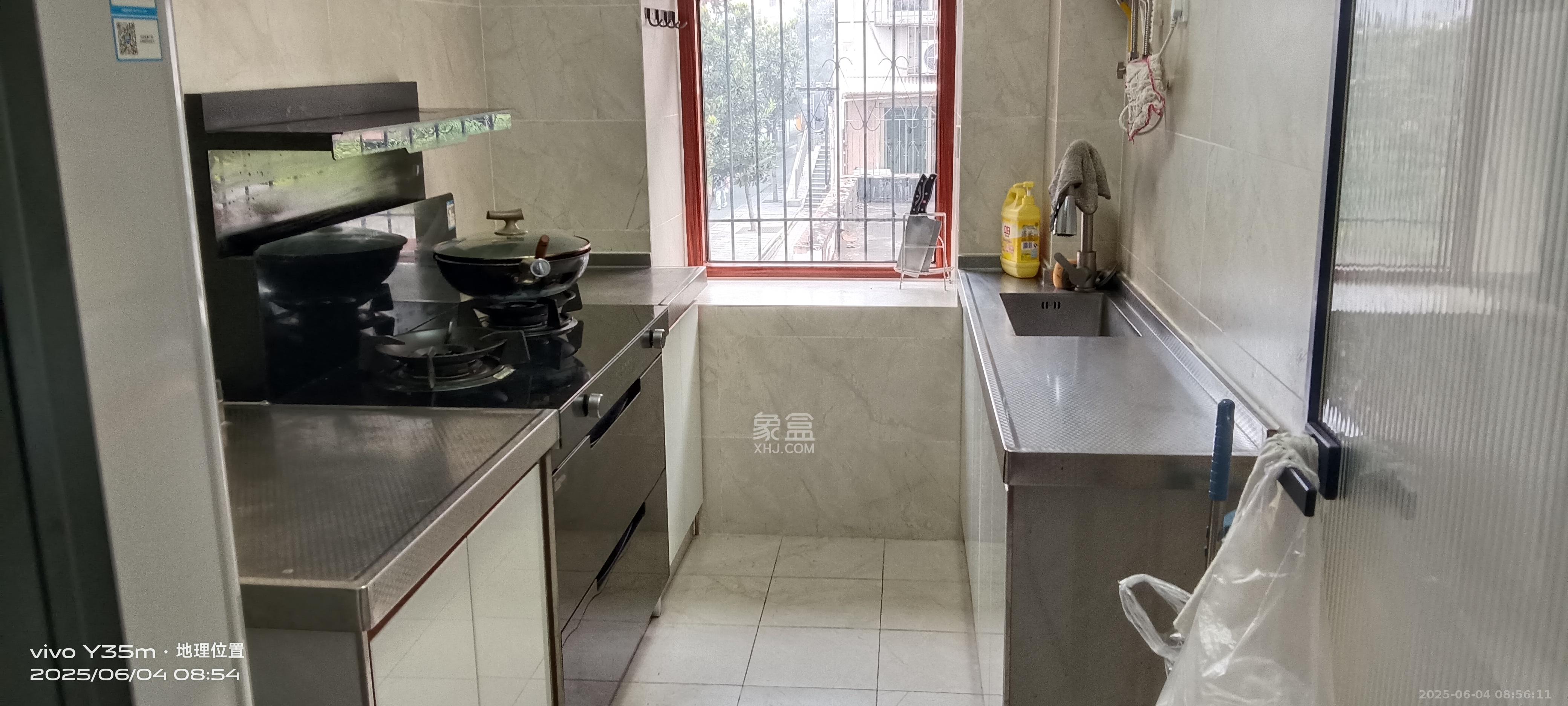 振湘小区  3室2厅1卫    2450.0元/月 振湘小区  3室2厅1卫    2450.0元/月室内图