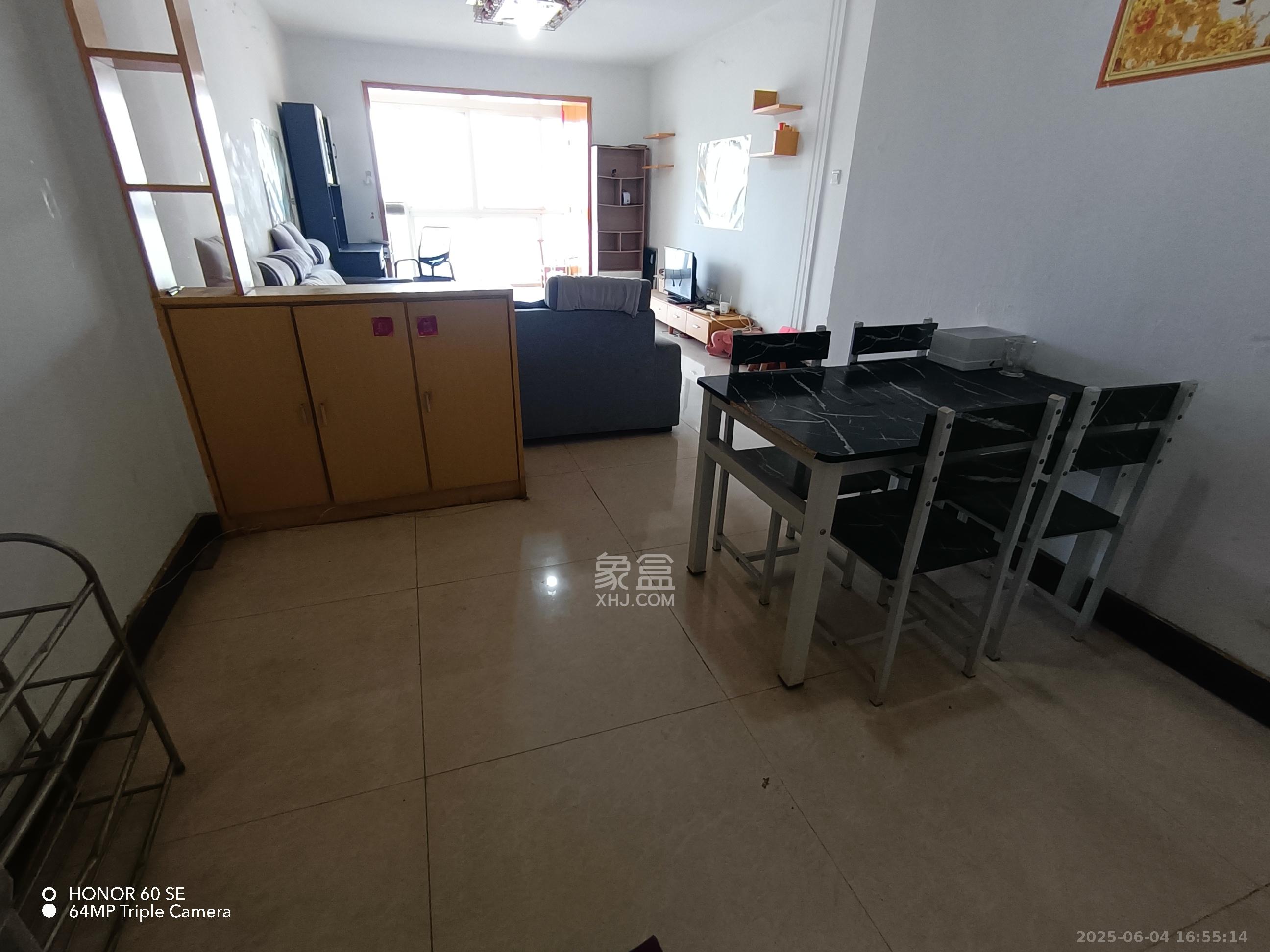 新诚小区  2室2厅1卫   1400.00元/月