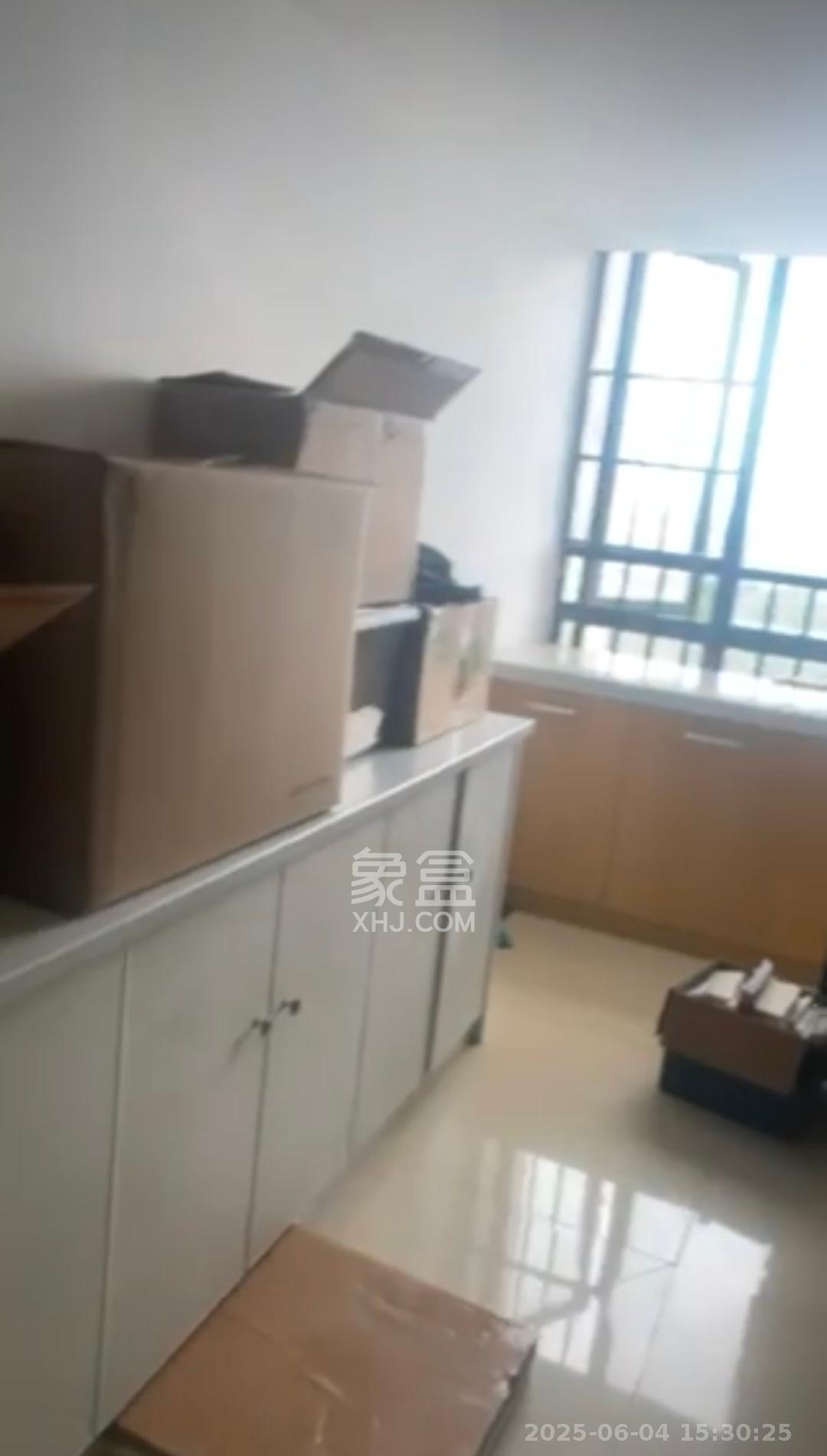 中建芙蓉工社  1室0厅0卫   1300.00元/月室内图