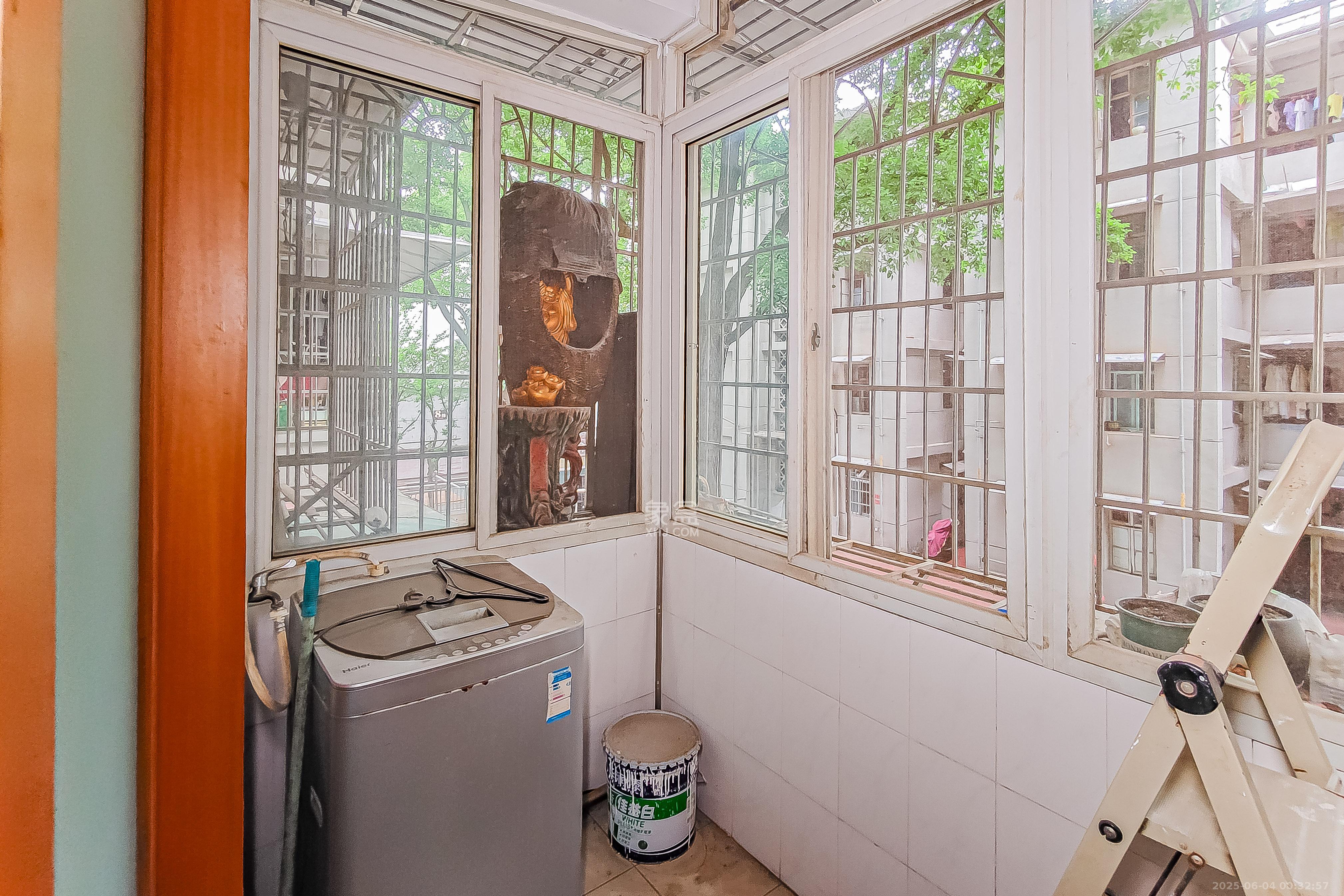 金科园  3室2厅1卫    58.0万 金科园  3室2厅1卫    58.0万阳台