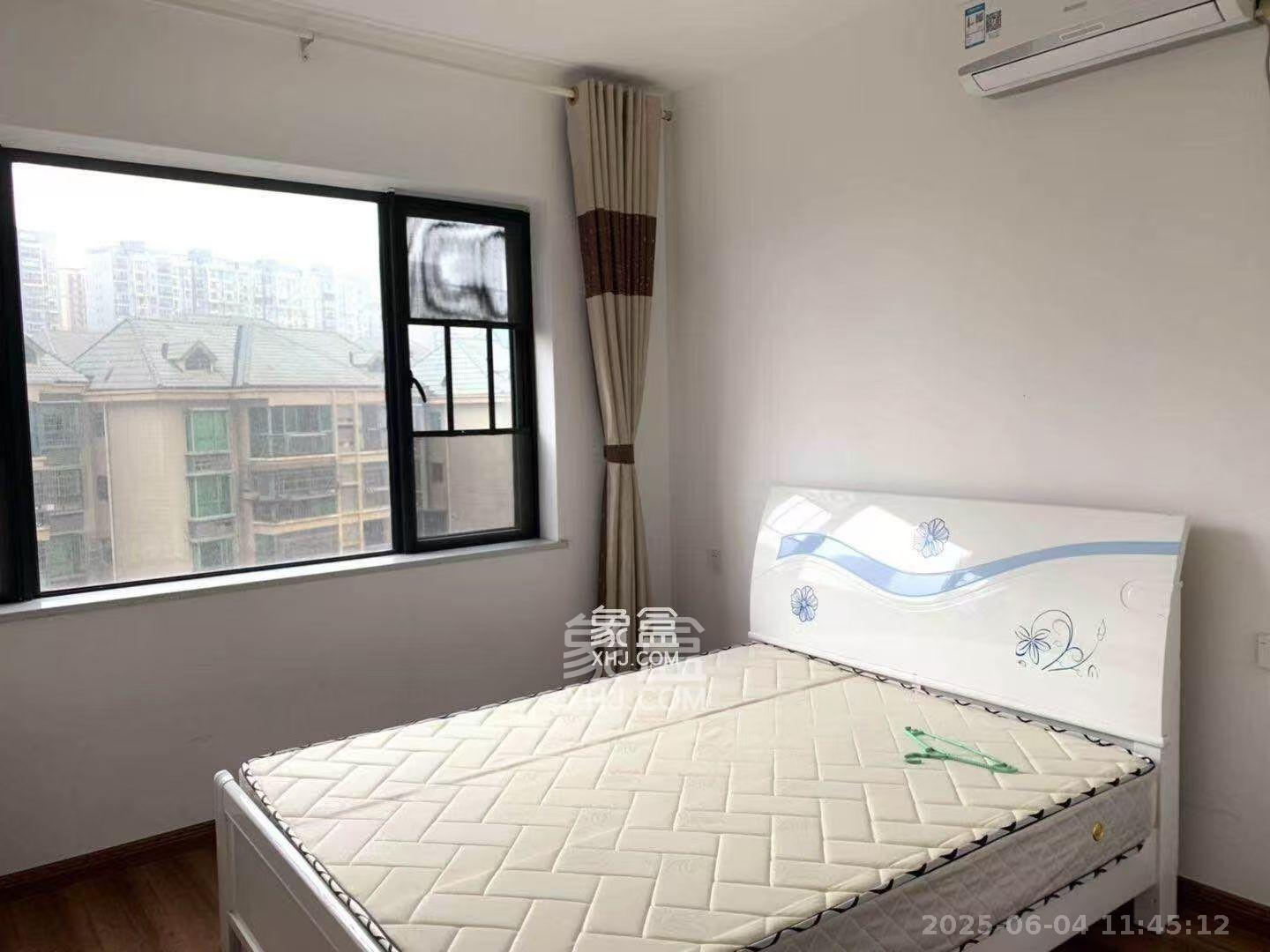 和庄  1室1厅1卫   2400.00元/月室内图