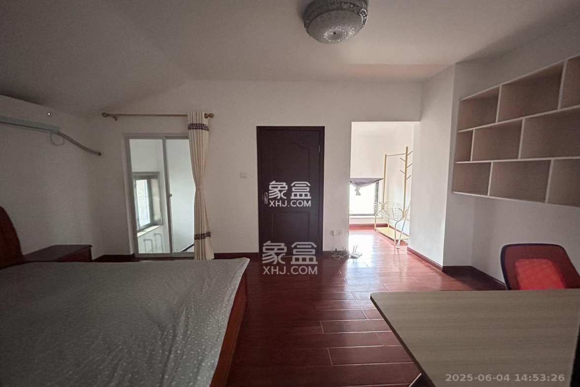 郡原居里 3室2厅1卫 2200.0元/月 郡原居里 3室2厅1卫 2200.0元/月室内图