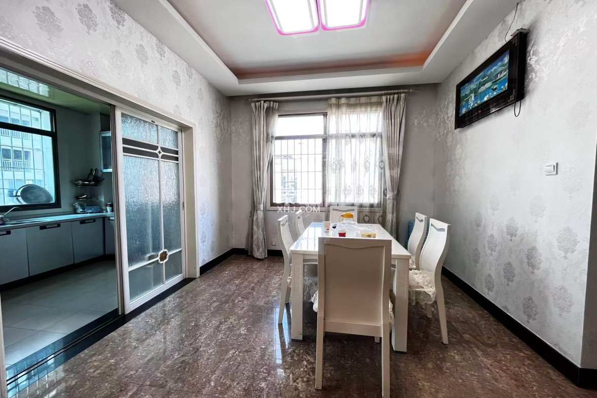 中级人民法院 4室2厅2卫 86.8万 中级人民法院 4室2厅2卫 86.8万室内图