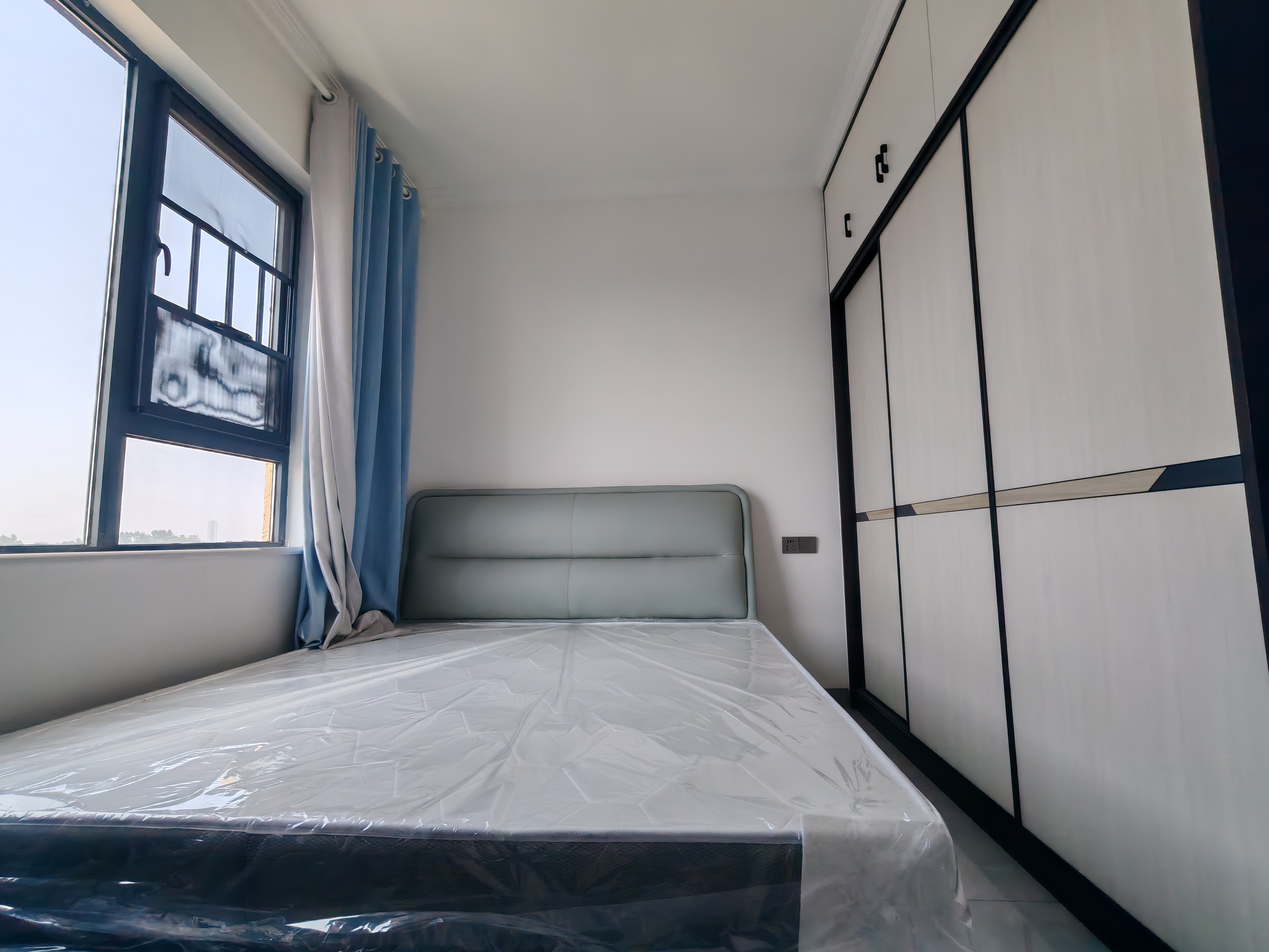 百弘学府城 3室2厅2卫 79.8万 百弘学府城 3室2厅2卫 79.8万客厅