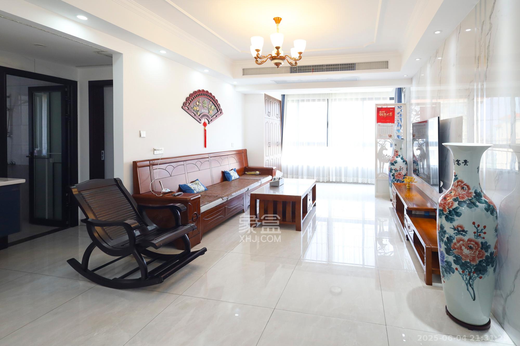 钱隆世家 3室2厅2卫 84.8万 钱隆世家 3室2厅2卫 84.8万客厅