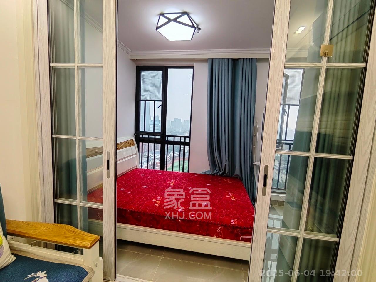 荣悦台 1室1厅1卫 2000.0元/月 荣悦台 1室1厅1卫 2000.0元/月室内图