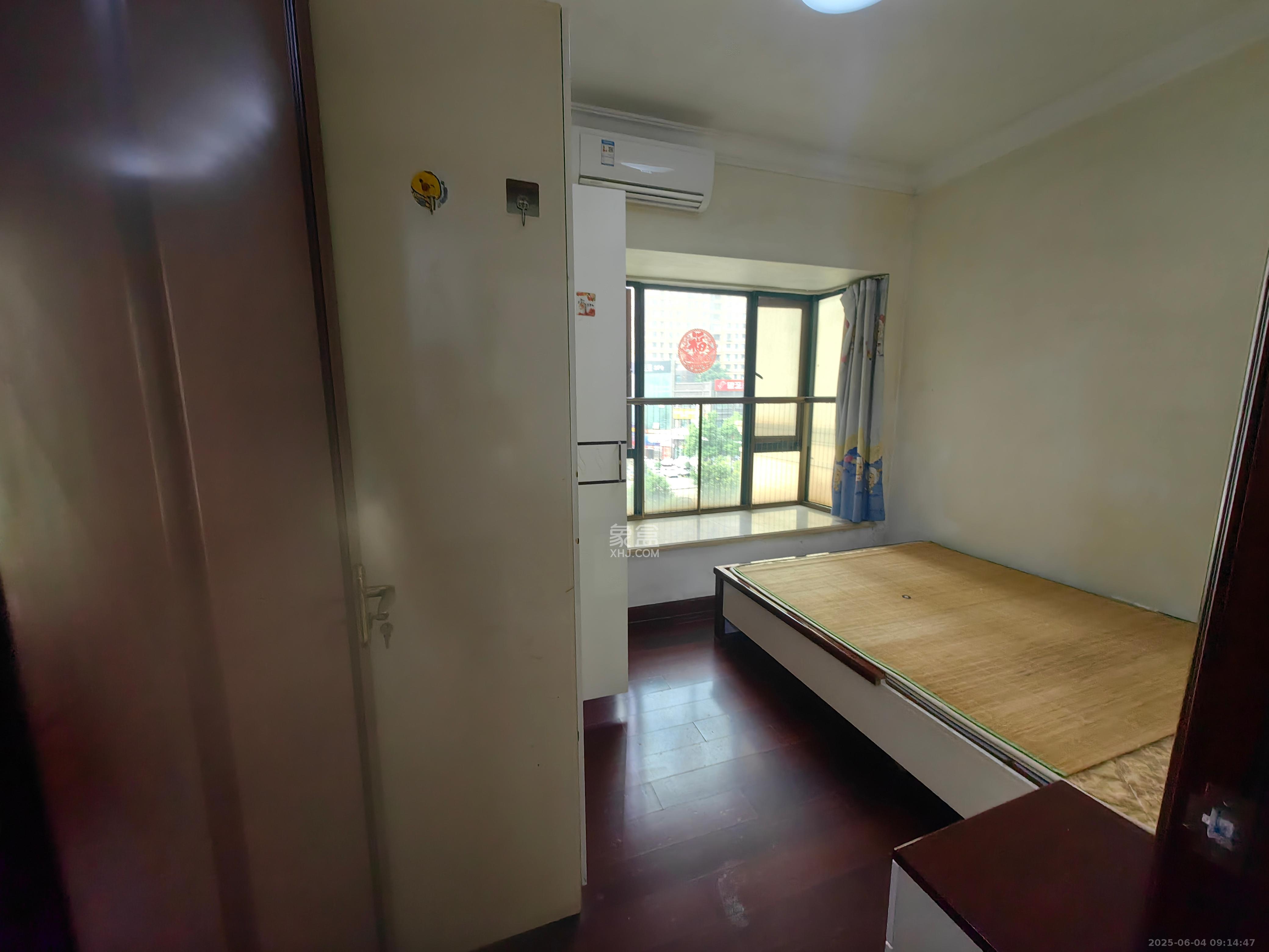 恒大名都 4室2厅2卫 2200.0元/月 恒大名都 4室2厅2卫 2200.0元/月室内图