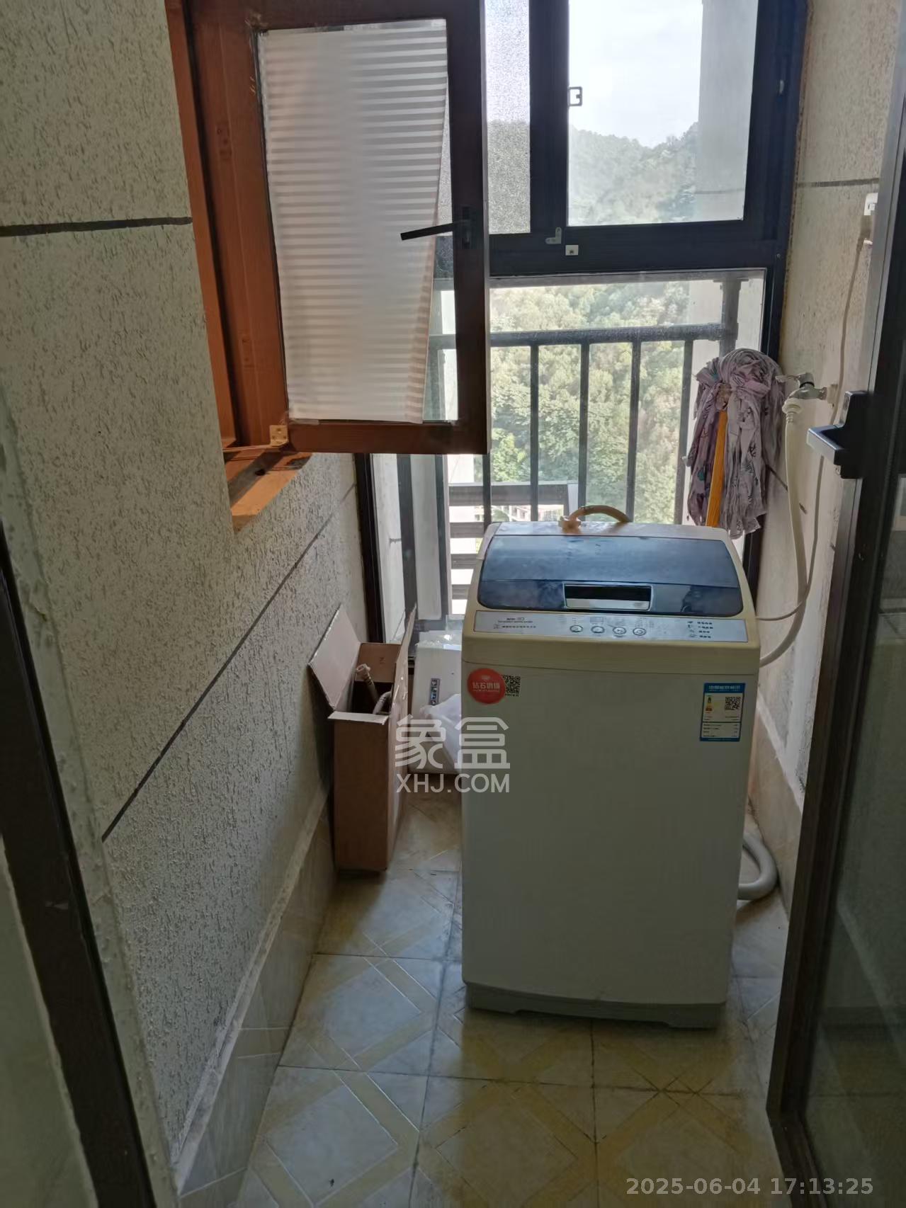 佳兆业云顶梅溪湖(佳兆业梅溪荟)  1室2厅1卫    1700.0元/月 佳兆业云顶梅溪湖(佳兆业梅溪荟)  1室2厅1卫    1700.0元/月室内图