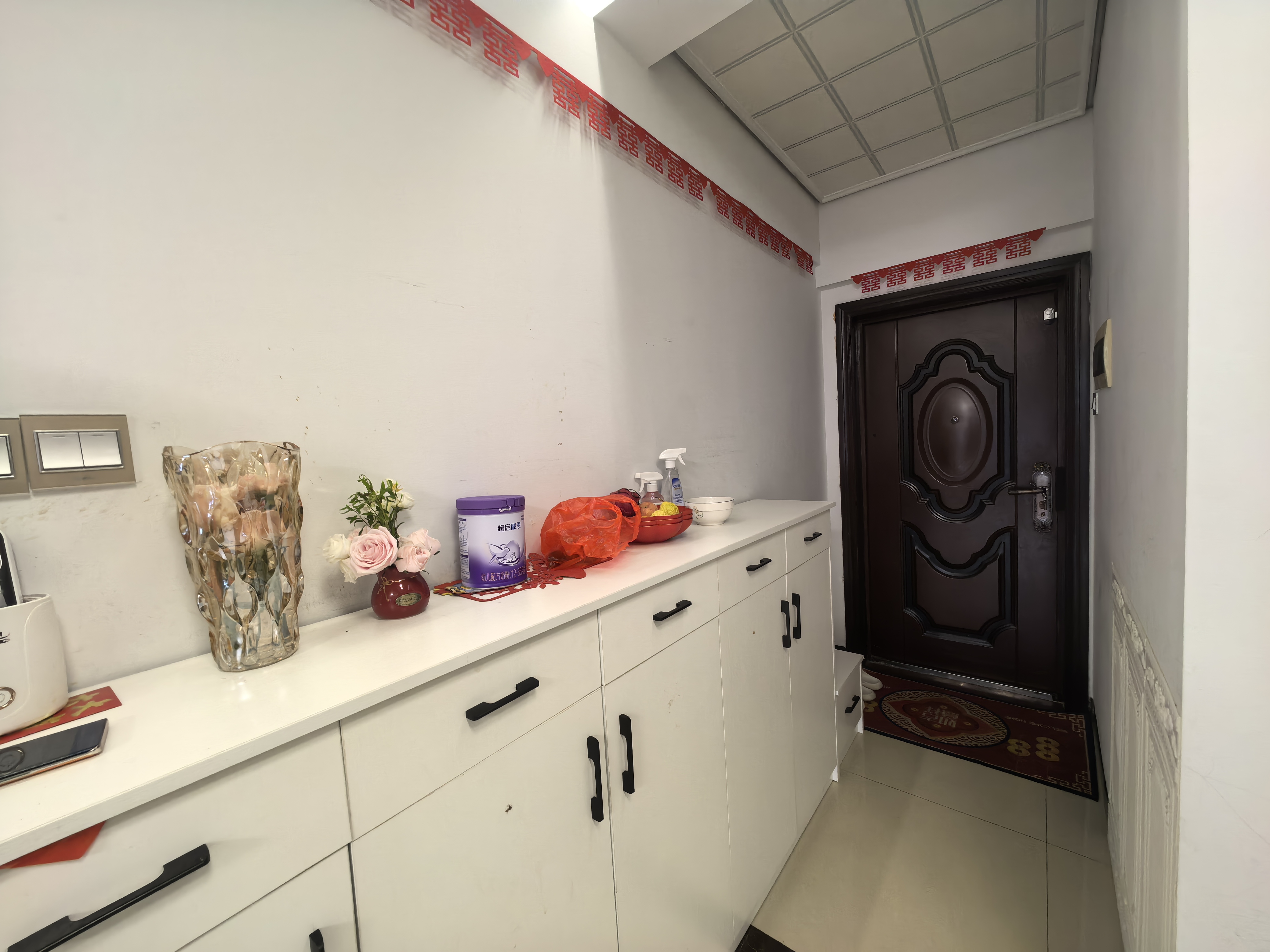 丽都花园 2室2厅1卫 90.0万 丽都花园 2室2厅1卫 90.0万客厅