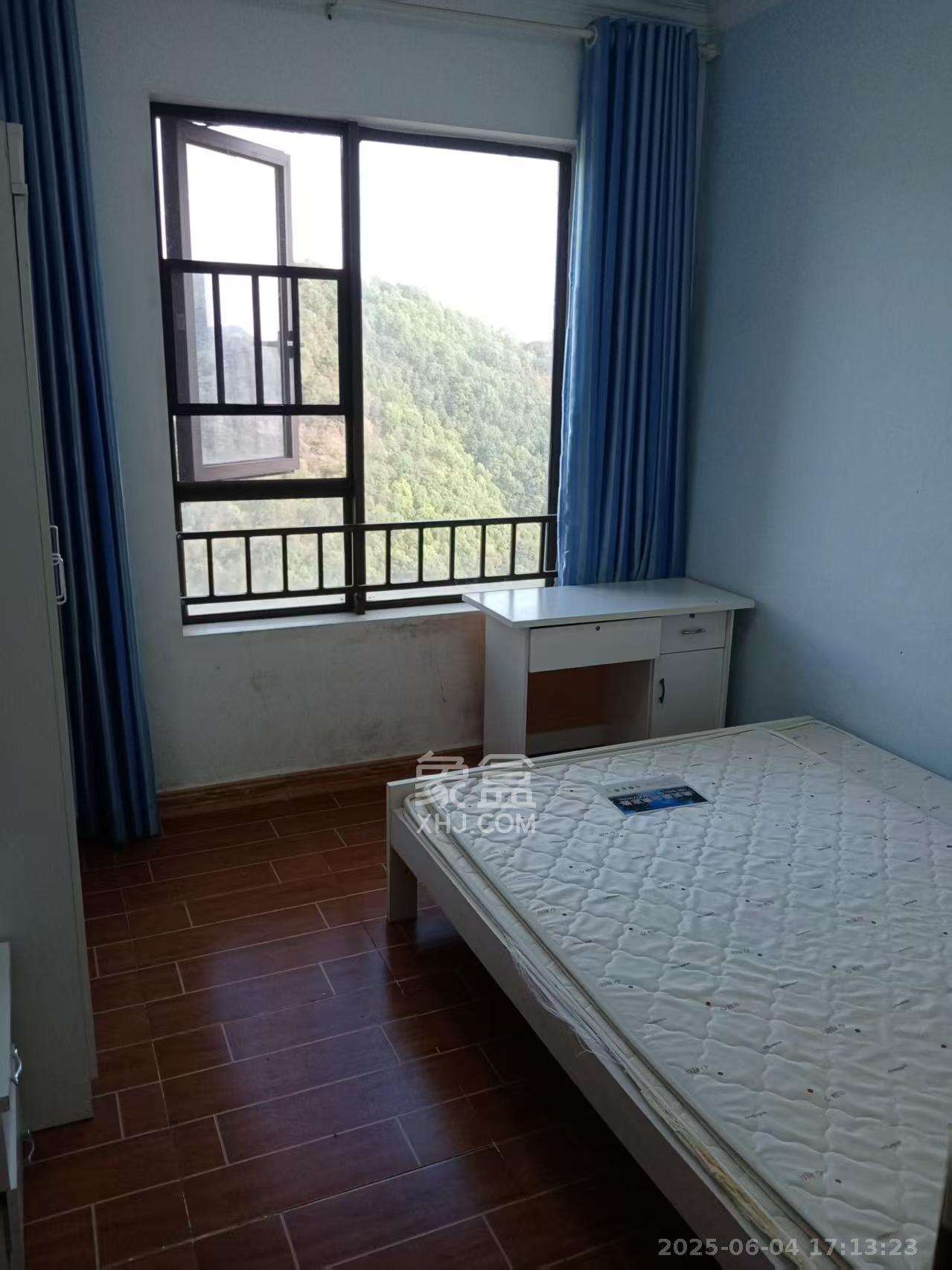 佳兆业云顶梅溪湖(佳兆业梅溪荟)  1室2厅1卫    1700.0元/月 佳兆业云顶梅溪湖(佳兆业梅溪荟)  1室2厅1卫    1700.0元/月室内图