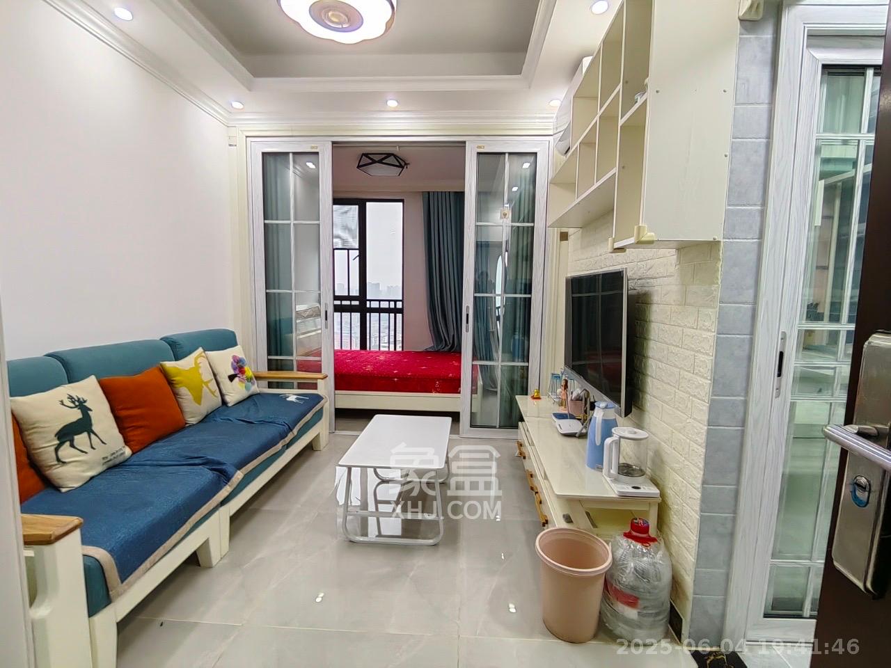 荣悦台 1室1厅1卫 2000.0元/月 荣悦台 1室1厅1卫 2000.0元/月室内图