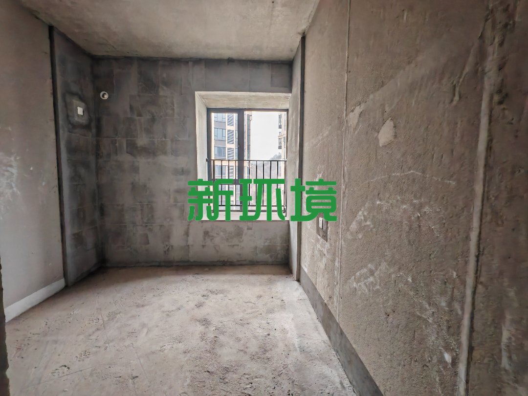 中建凤栖台  4室2厅2卫   55.60万