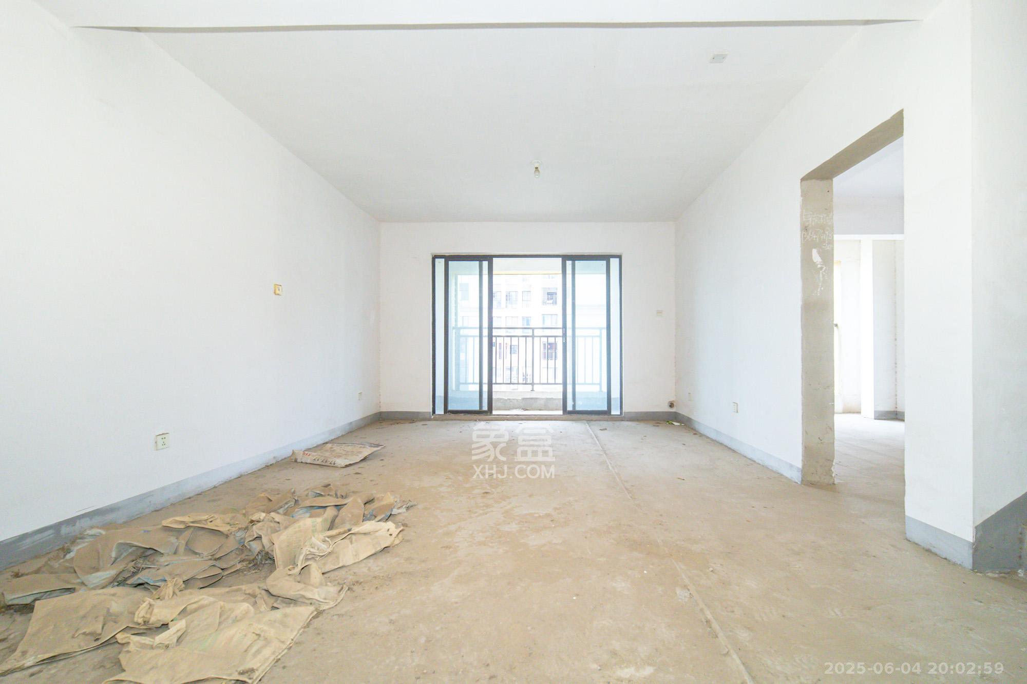 星湖湾一期高层  4室2厅2卫    88.0万 星湖湾一期高层  4室2厅2卫    88.0万