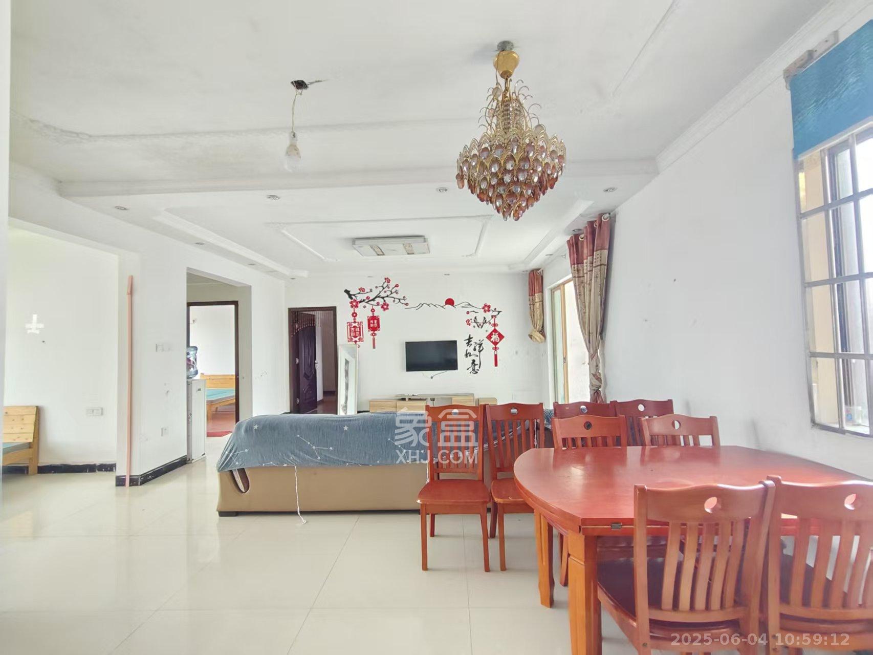 锑都家园 4室2厅2卫 1500.0元/月 锑都家园 4室2厅2卫 1500.0元/月室内图