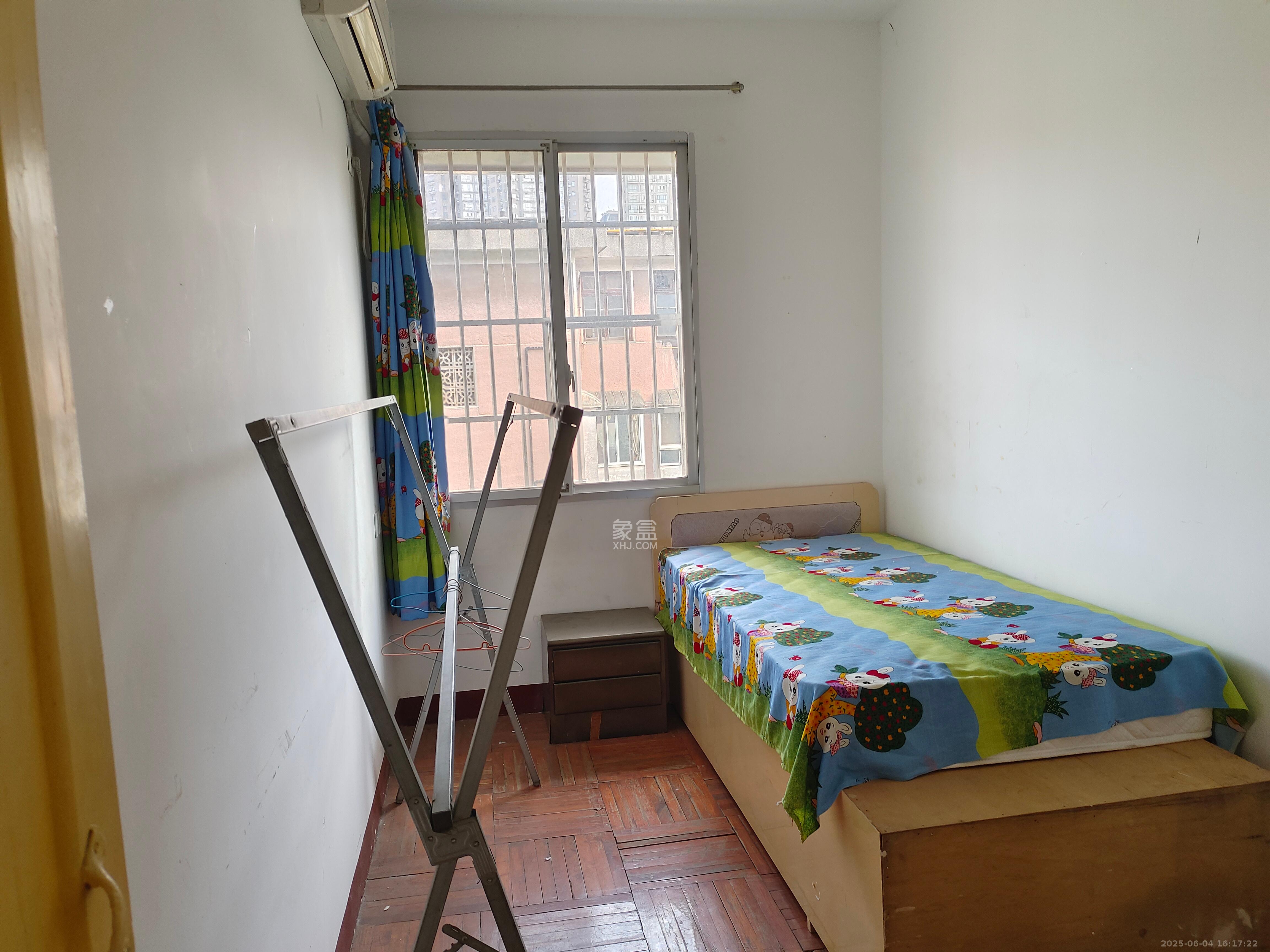 桂花二村 3室1厅1卫 1500.0元/月 桂花二村 3室1厅1卫 1500.0元/月室内图